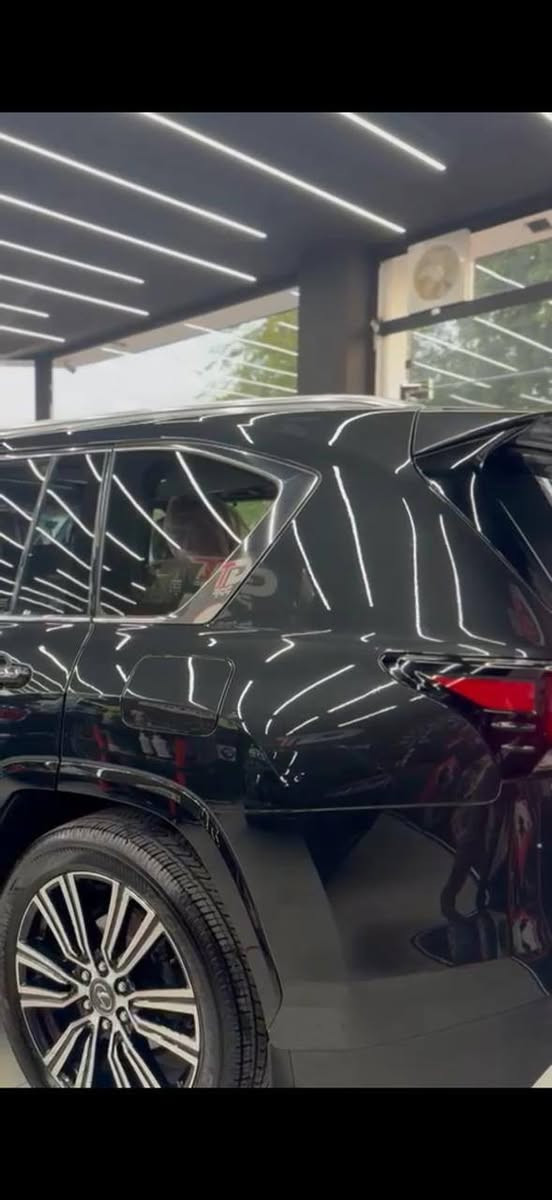 السلام عليكم
لكزز   بيع فقط 
موديل.             ٢٠٢٤
الرقم.      بغداد 
مكان.     بغداد 
ماشيه.    ٢٠.   الف 
السياره غنيه عن التعريف. 
فول فول.   مكفول 
بواب. شفط 
٢٥.    سماعه  
السياره مغلفه 
  السعر.           12,80   $
***********
