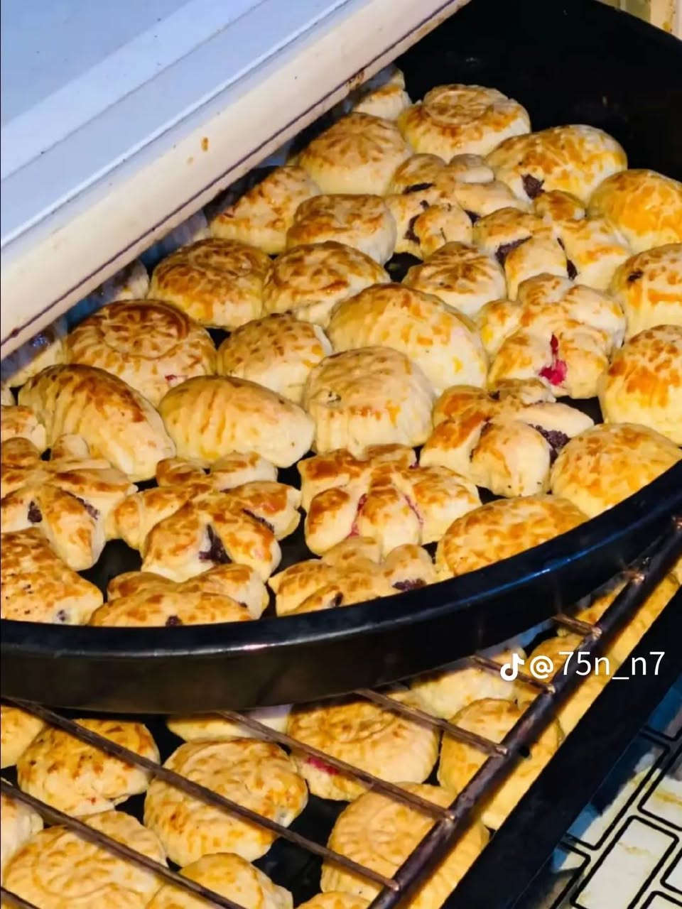 مساء الخير بنات حبيت ابلغكم الحجز عله الكليجه من هسه مفتووووووح / اخر يوم رمضان ينقفل الحجز 
عنوان ناحية الوحدة  المعمل توصيل موجود


**إذا كنت صاحب هذا الإعلان وتريد حذفه لأي سبب، رجاءا أرسل رسالة إلى الدعم الفني**