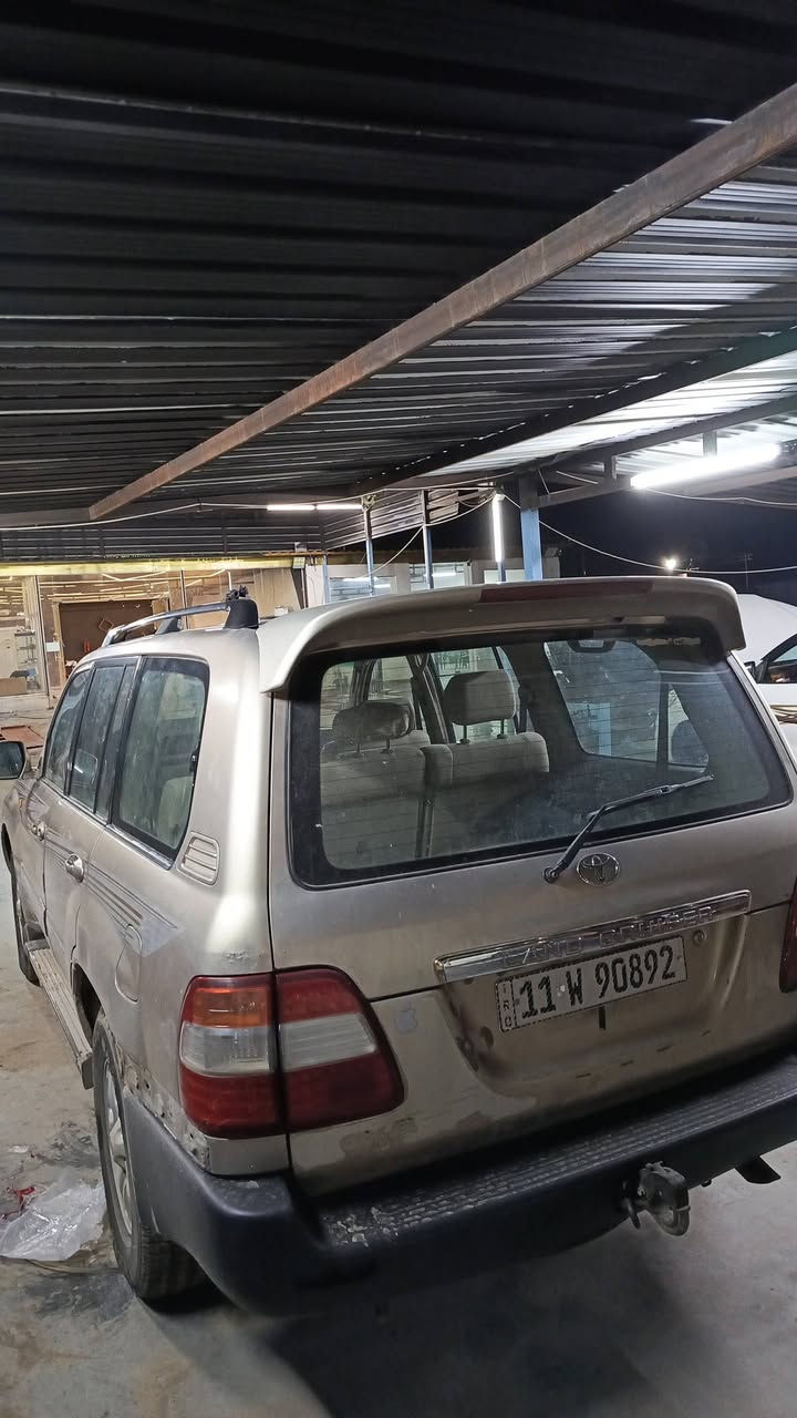 السلام عليكم من رخصة الادمن
لاند كروز للبيع موديل 2004
مكينة 6 عدلة 
كير اوتوماتيك فور ويل لو كير 
رقم بغداد انكليزي 
بيها كير كايم 
السعر 105$ وبيها مجال 

رقمي وبي واتساب ***********
