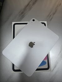 ايباد 11 • ايباد A16 • ايباد نظيف • ايباد مع غراض • ايباد مع كارتون • ...