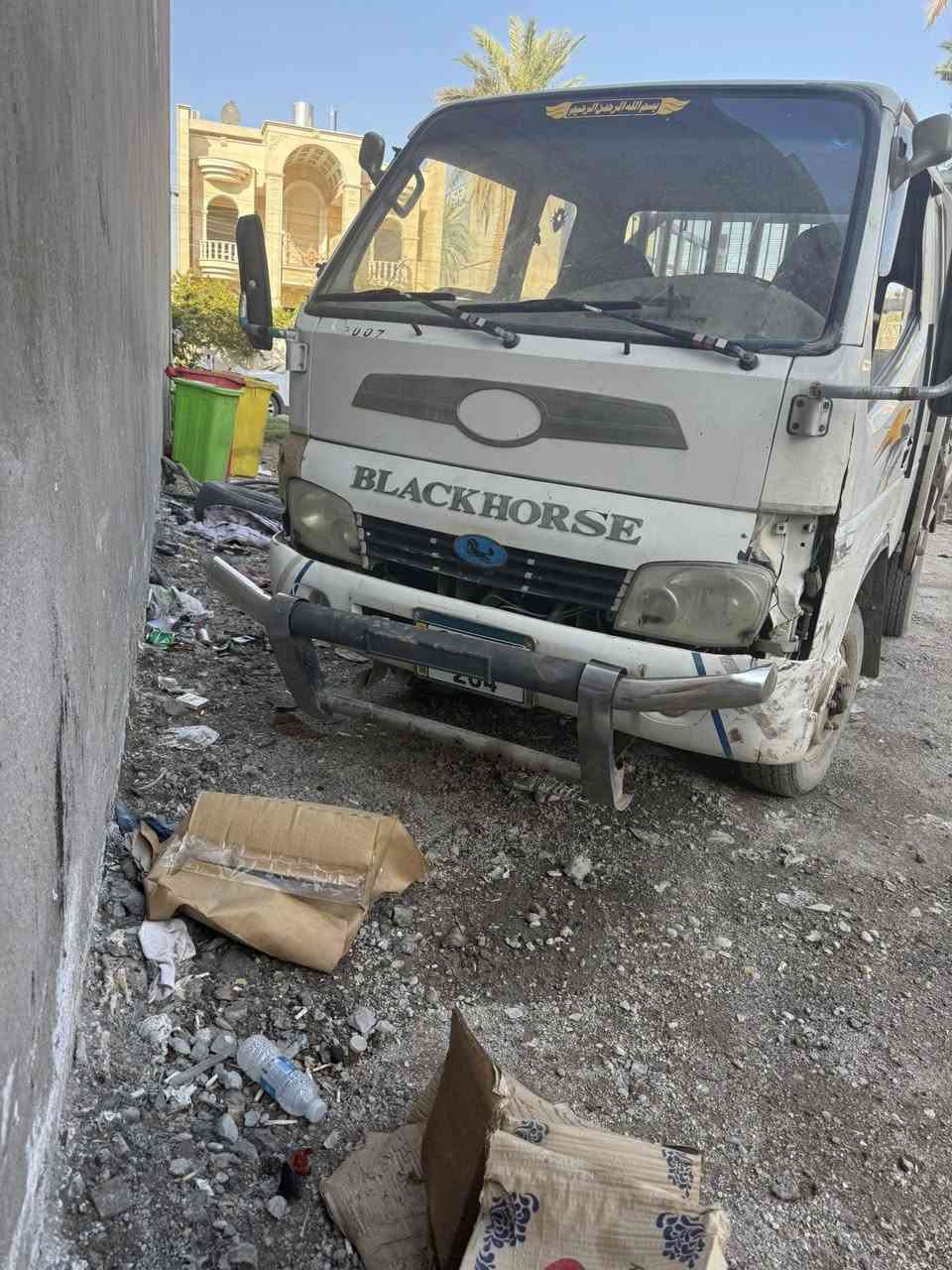 السلام عليكم من رخصة الادمن المحترم. كيا صيني. بلاك هورس2007. كير محرك بنكو 2700 جديد السعر3000$ الاتصال***********
