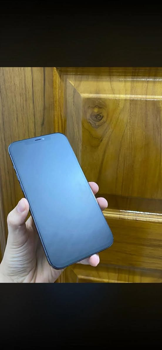 12 برو ماكس  

ذاكره 256✅

بطاريه 89✅

جهاز دبل سيم كرت نادر✅

جهاز نضيف جدًا كشاصي وضهر 

مبدل فقط شاشه 

والسماعه الفوك واكفه مال مكالمات 

بس اذا تربط سماعه يتصل طبيعي

جهاز نضيف جداً
سعره 380 وبي مجال ***********
