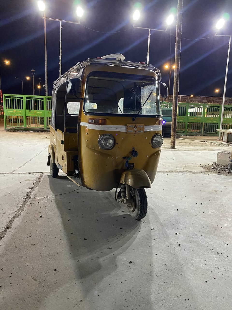 سلام عليكم تكتك موديل2021تكتك خير من الله محرك مفتوح لاتنقيص ولا تبخير اكسن جديد تخم تاير جديد سنويه ورقم كربلاء
سبعه ونص مكان بغداد بسمايه رقم***********
