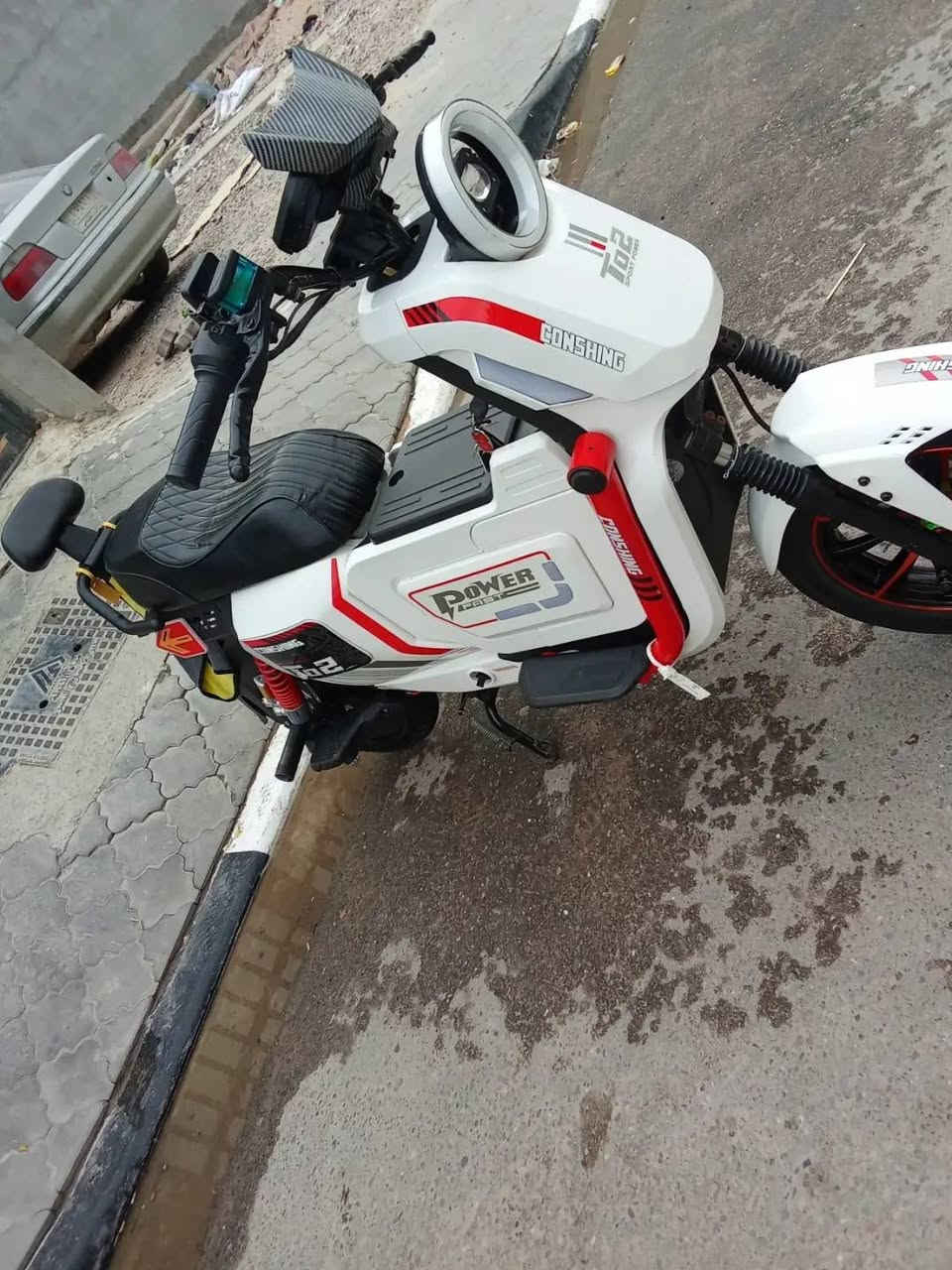 السلام عليكم دراجه شحن للبيع موديل 26 بطاريات 33 امبير والمواصفات رقم تاير دراجه كفاله عامه شرط الفحص سعرها 650 وبيها مجال مكاني بصره الزبير رقم الهاتف 
***********
