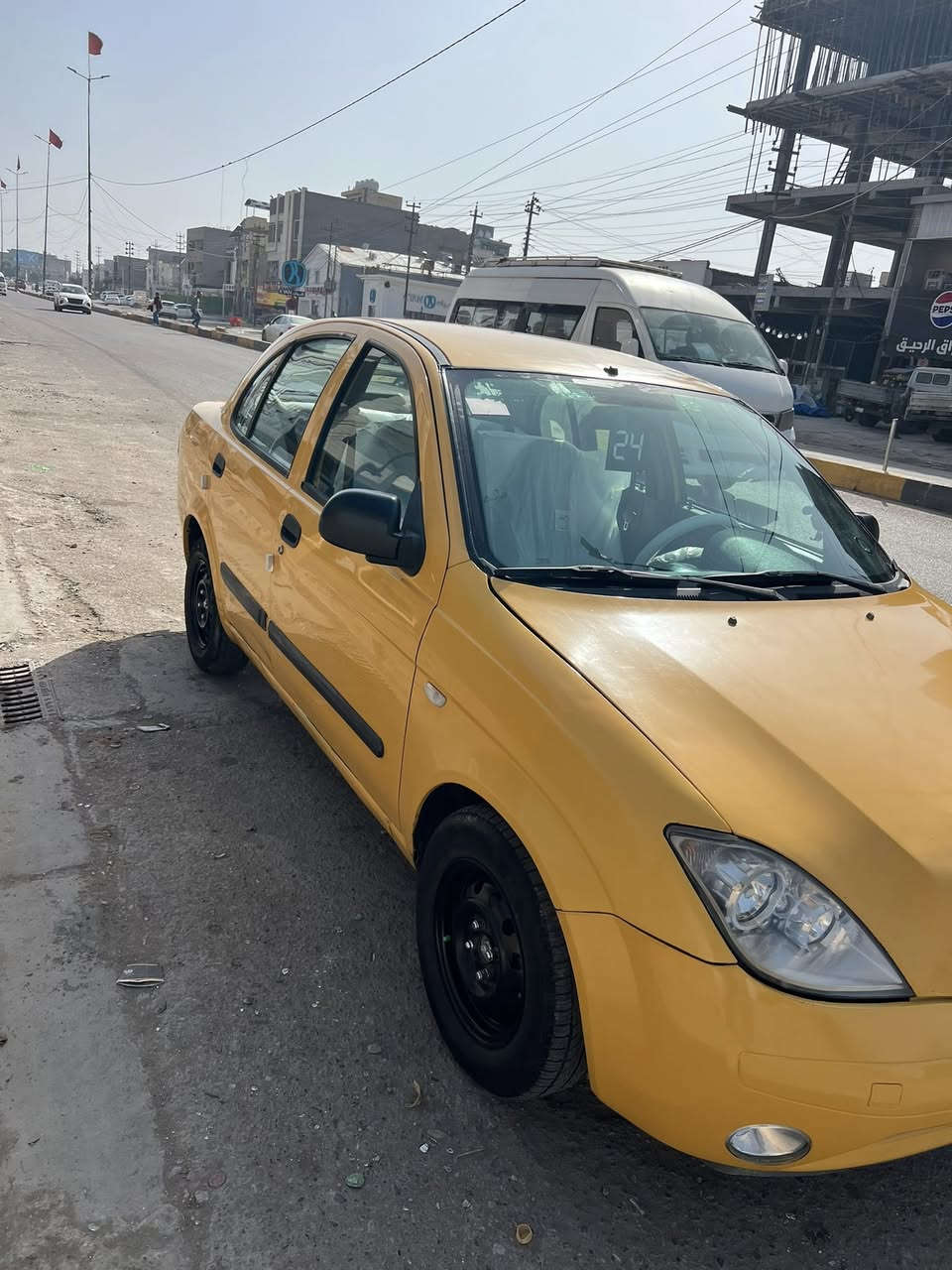 سلام وعليكم طيبه 15 سياره جديده هيأه مصفر مكينه جديده هيه ول كير صدر جديد تايرات وياله جديد سياره متصرف عليه ولا ربع تبريت ثلج خير منا الله السياره كل كهربايات شغاله المكان سيديه ***********
