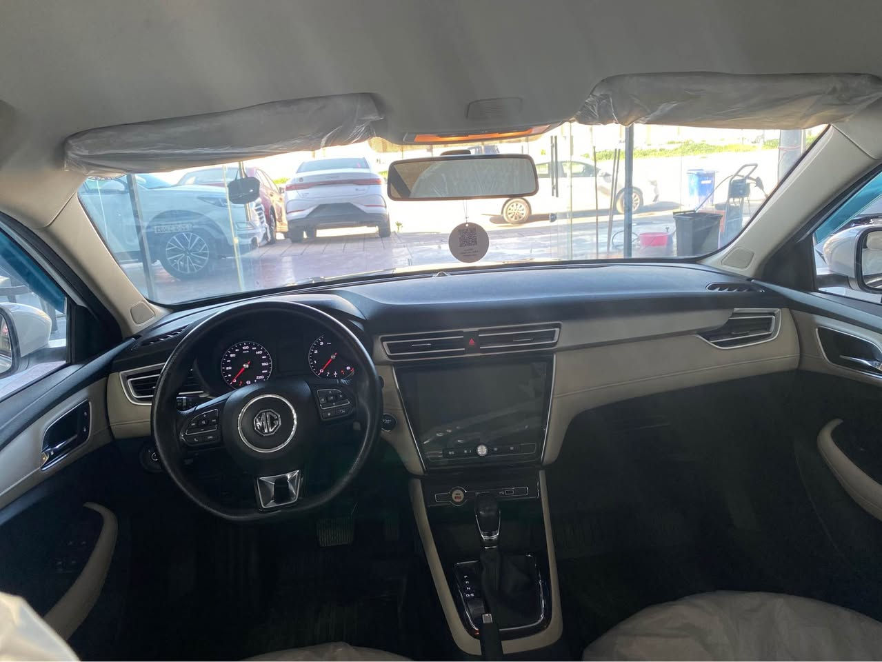 ئێم جی  MG5 Comfort 2024
سیستەمی غازی لۆ داندراوە.
ته‌نها 11 هه‌زار رۆیشتیه‌.زۆرپاکە
مواصفات بصمه.شاشه كاميرا.حساس.
پێش و پشت لید.بێ بۆیاغ بێ ساردی.
سعر 108$🔥 ورقة   موبایل: *********** أربيل, العراق
