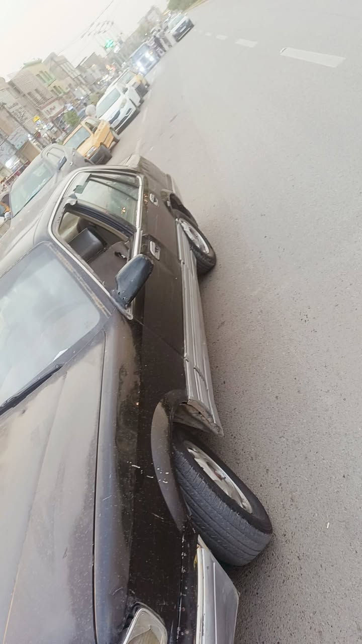 سلام عليكم برنس بروكهام محرك كير مكفول تبريد جان يشتغل فجه وكف كهربائيات كله شغاله سياره باسمي مال بيت جناي موديل 1997 الداخل صاج غرفته حلوه مكاني بغداد زعفرانيه  رقم ***********
