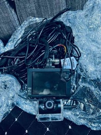 يوجد كامرات مراقبه للسياره اماميه و خلفيه كوري اصلي مال كصه السعر ٢٥ال...