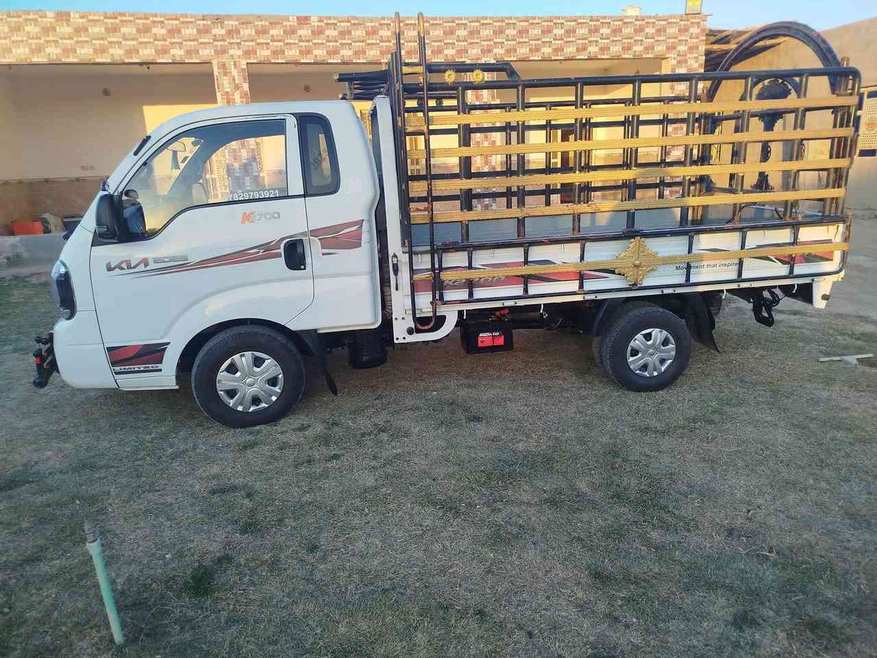 السلام عليكم سياره للبيع موديل 2023 مكان الناصريه قضاء الدوايه كفاله عامه***********
