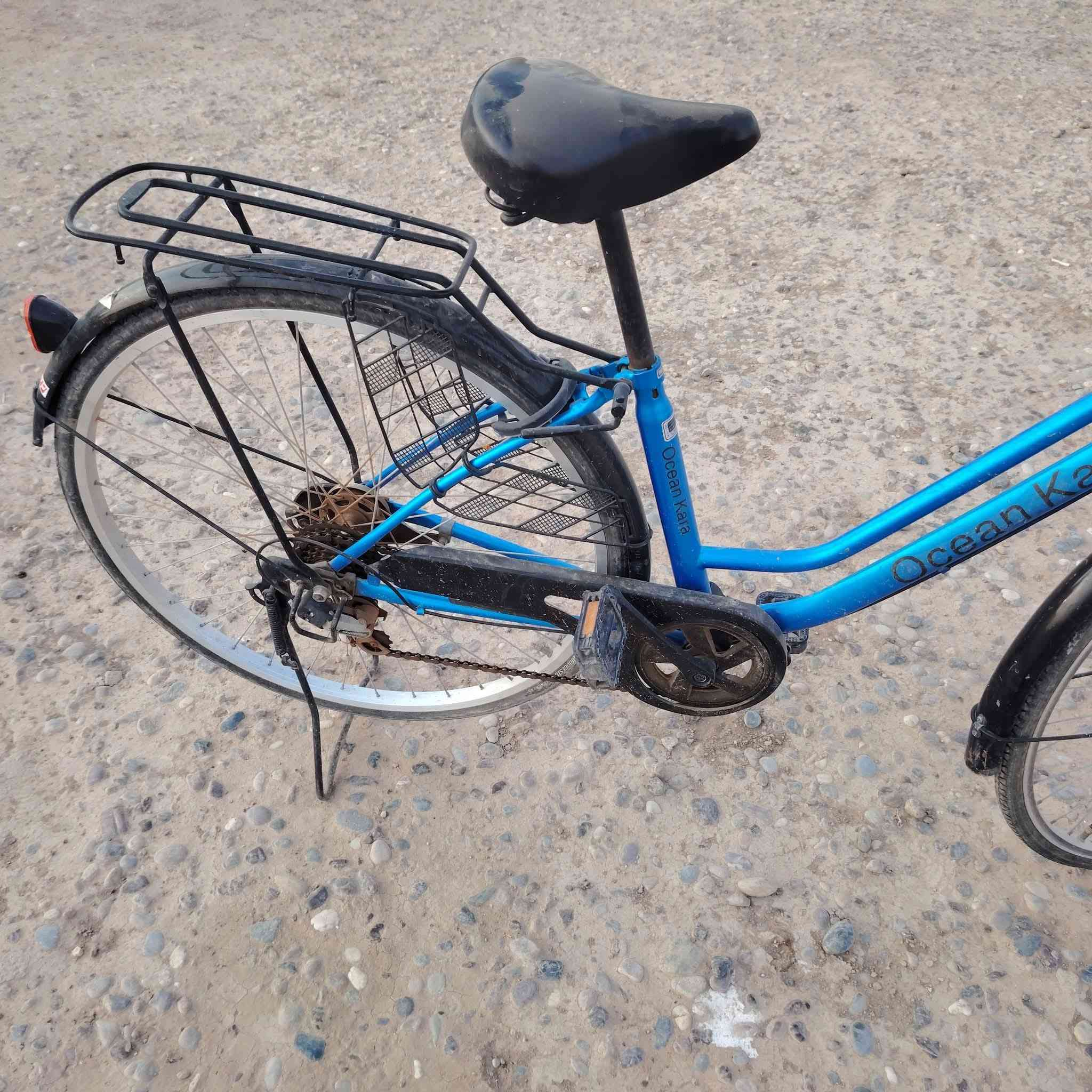 للبيع حجم 27
مستخدم شي  قليل 
للأتصال : ***********
