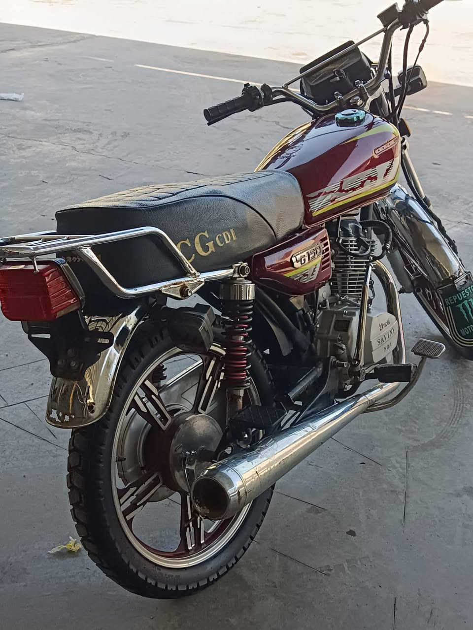 سلام عليكم دراجه للبيع موديل 21ما بيه اوراق مبدل كلچات سعر550وبي مجال مو شراي لي يعلق مكاني الرمادي حصيبه متواجد خاص


**إذا كنت صاحب هذا الإعلان وتريد حذفه لأي سبب، رجاءا أرسل رسالة إلى الدعم الفني**