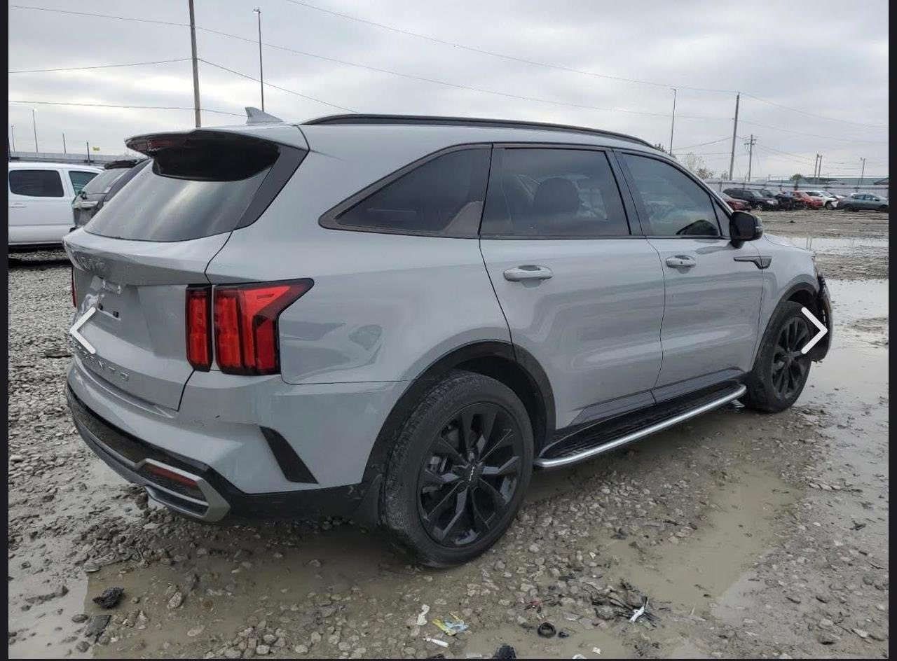 السلام عليكم
سورنتو 2022 sx pristeg 
2500 توربو اربعة سلندر
٧ اراكب
رقم بغداد
لون اسمنتي 
ماشية 84219 (كيلو متر)
حادث السيارة دعامية فقطط وشبرر بارد بل جاملغ من يم المازدة
كما موضح بالصور 
مواصفات السيارة؛
داخل اسود 
كشنات منفصلة 🛑
قطعتين تبريد 
صندوك كهرباء 
جام اوتو ٤ جامات 
بانوراما 
مداخل شحن يو اس بي بالكشنات و الكشنات الخلفية و يم الكير 
كشنات تدفئة 
حساسات امامي خلفي
كامرة خلفية 
رادار امامي خلفي 
نقطة عمياء جانبية 
توقف ذاتي للطوارء 
اوتو هولد 
هاند بريك كهرباء
تثبيت مسار + تحديد مسار 
هزاز بريك ستيرن كشن للرادار 
شاشة عطلات 
شاشة جبيرة 
تحكمات ستيرن كاملة 
رادار مثبت سرعة 
اوتو كار بلي 
ابل كار بلي 
وبعد هواي مواصفات خير بيها 
سعر السيارة 23,800 وبيها مجال 
المكان : الاعظمية سبع ابكار 
***********
