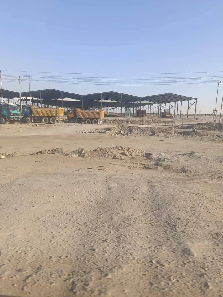 وحدة سكنية مجمع الأمن الوطني 
طريق المطار خلف معارض السيارات الموقع
الجديد قيد الانشاء موقع سكني مميز ركن على ساحة 

المجمع مشمول بالمبادرة 
نسبة الانجاز هيكل 
طابق واحد 
المساحة ٢٠٠م / مساحة البناء ١٤٠م
واصل دفعات ١٠مليون المتبقي ٨٨ مليون
سعر الإخلاء ٤٥ مليون

للمزيد من المعلومات والتواصل 
على صفحة الفيس بوك ( الأمير للعقار )
استقبال الطلبات والعروض العقارية مراسلة الصفحة أو 
واتساب ابو محمد ***********
أو زيارة المكتب المنصورية الشارع الرئيسي 
محلات جامع الامام علي ( علية السلام )
مقابل مجسر المنصورية الجديد
