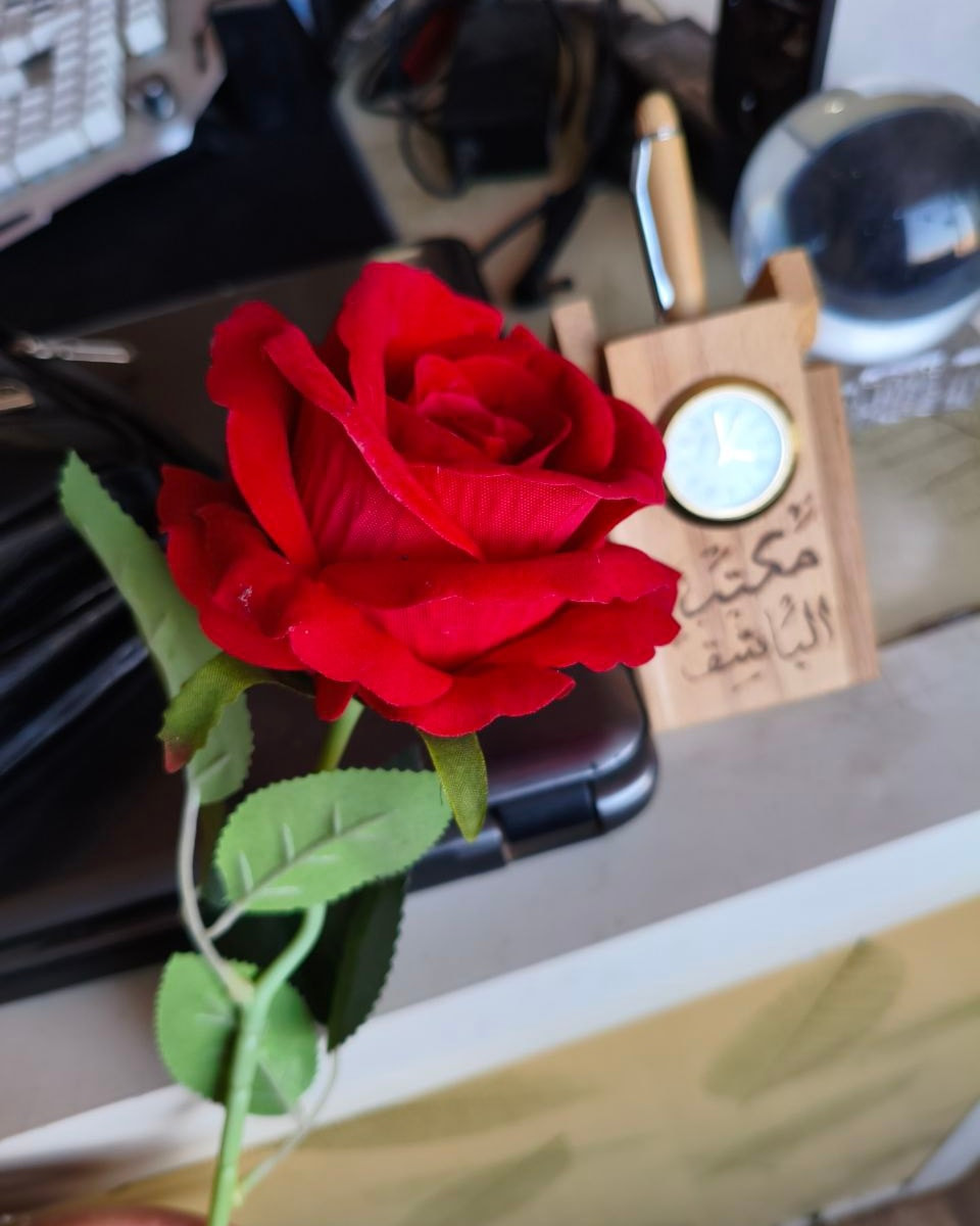 لأن بعض الهدايا تحچي أكثر من الكلام 🌸
بوكيهات ورد مرتبة بذوق وأناقة
تناسب كل مناسبة: حب، تقدير، فرح، مفاجأة
🌹 متوفر الآن في مكتب الباشق
📍 حجز مسبق | تنفيذ سريع | تغليف أنيق
🎉متوفر انواع الورود السنكل والبوكيه
🎉متوفر ايضا علب واكياس ورقية للهدايا وتغليف الهدايا .
  *********** /***********. متوفر توصيل
📞 راسلنا للطلب
#مكتب_الباشق
#بوكيهات_ورد
#هدايا
#ورد_مناسبات
#ذوق_وأناقة
