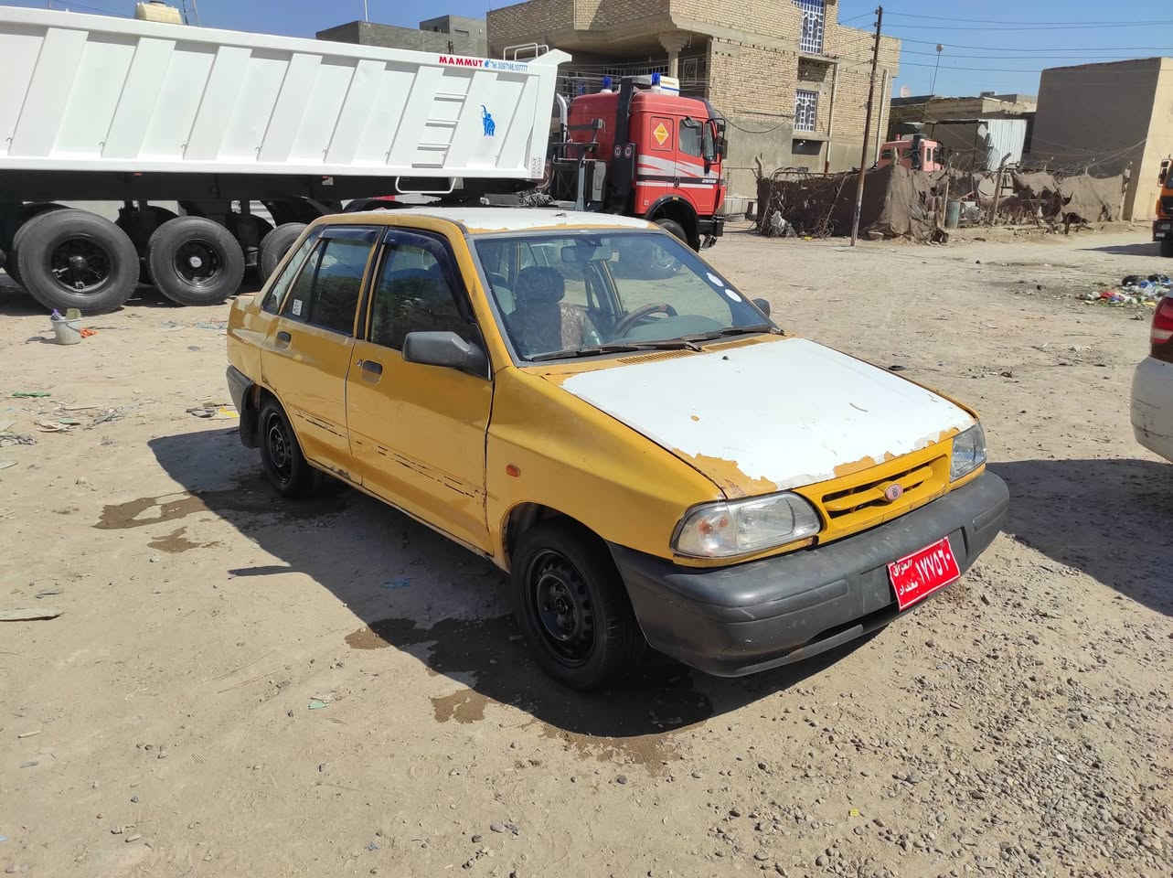 السلام عليكم شباب سياره سايبه للبيع موديل 2013 رقم بغداد صدامي  سنويه منتهيه بال 2020كير ومكينه وحداديه تخم تاير شواصي مكفولات كهربائيات كله شغال دواخل حلوه ونظيفه سياره جاهزه كبل لشغل السعر 8 ورقات ونص وبيه مجال للشراي مستعجل على بيعتها مكاني بابل مامتواجد عل فيس الخاص مغلق هاذه رقمي للتواصل‏‪0787 703 8496
