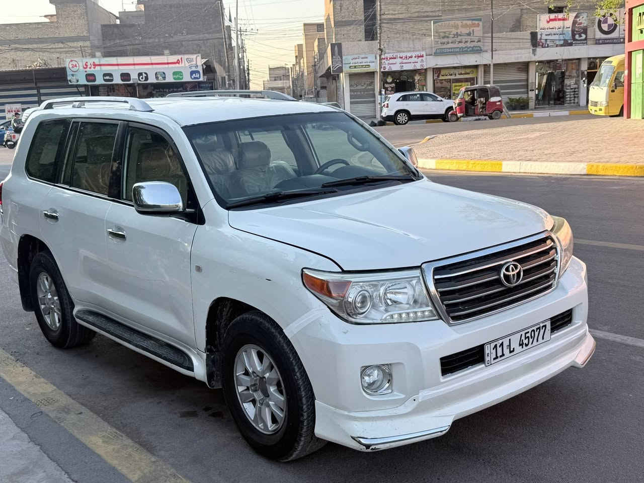 للبيع ومراوس لاندكروز 2008  سعره 178 بغداد ب اسمي بلاديه كاز مكينة 8 مصفحه سابقا ومشيول  كير عادي ومصبوغه  عام عمود التصفيح  مكينة كير حدادية تخم تاير كله ممتاز  ترايه حلو ممشه 170 ك مكانه بغداد الامين  مجال بسيط *********** السيارة بس غرفته عوزه ترتيب
