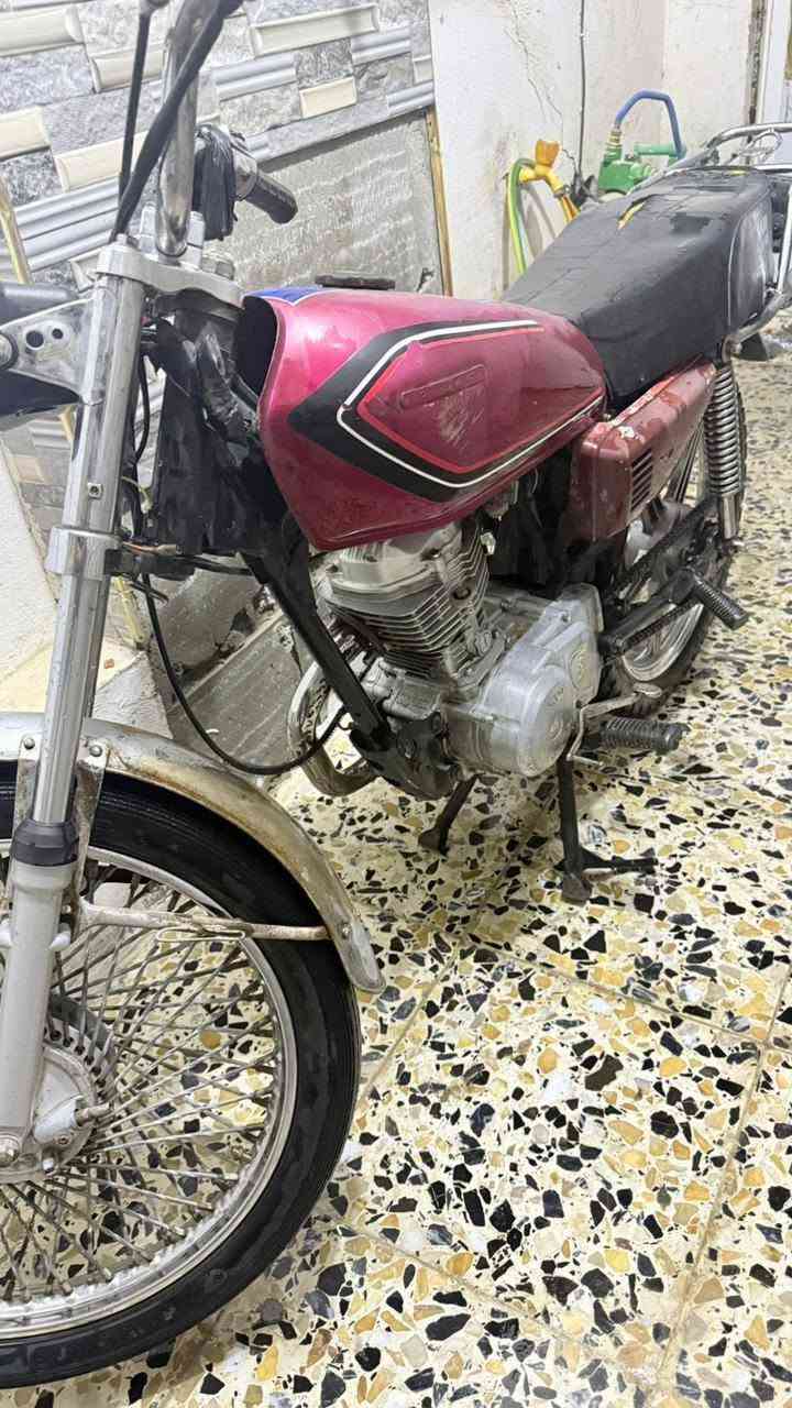 اربع كير محرك ارشه بيه خيط بخار
للبيع سعر 200 وبيه مجال
***********
