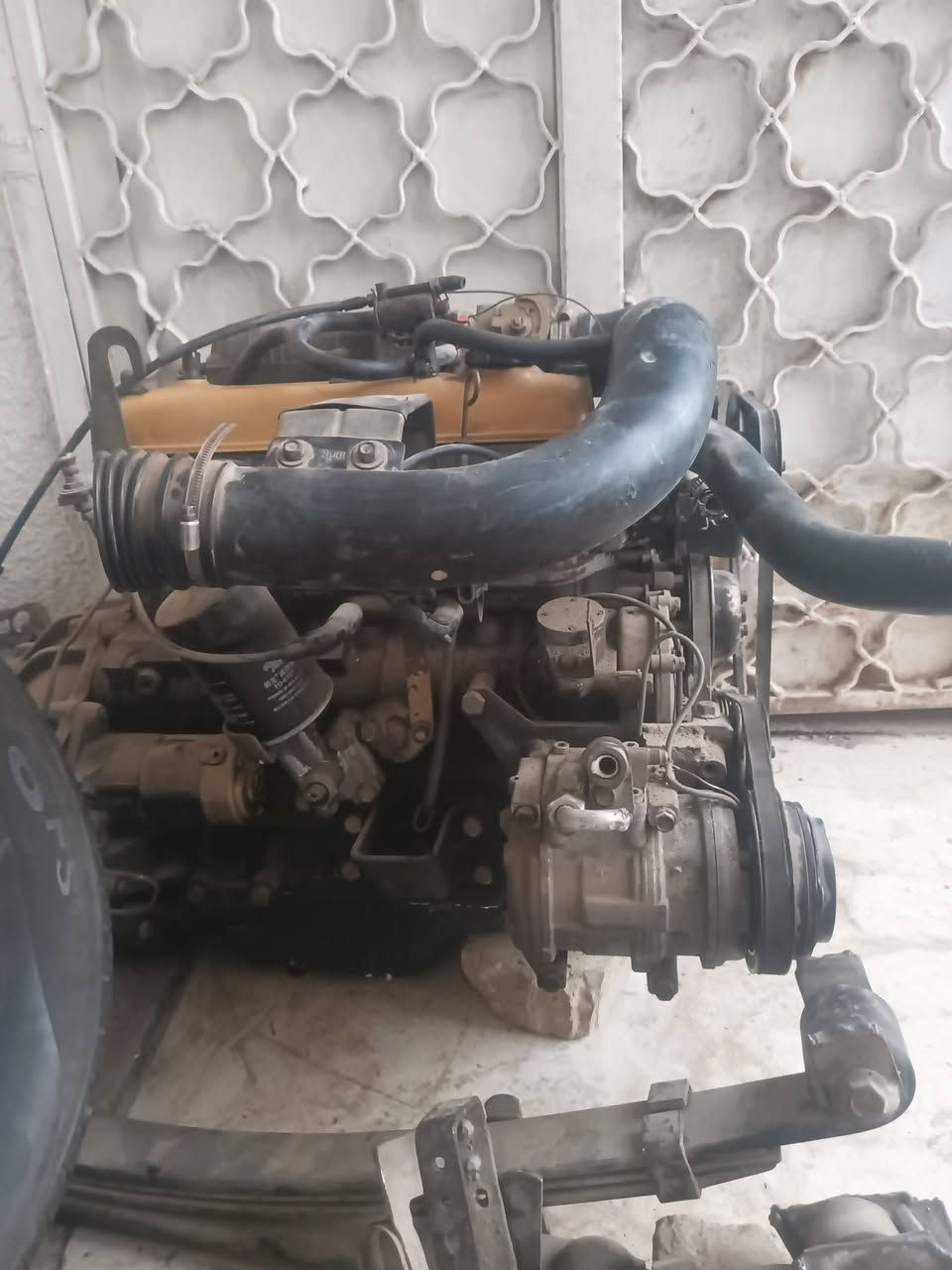 *********** سلام عليكم مكينه فور واي حاويه هيه وتفرعاتها جديده لبيع السعر مليون وربع وبيها مجال مستعجل على بيع كفاله بيها وضمان
