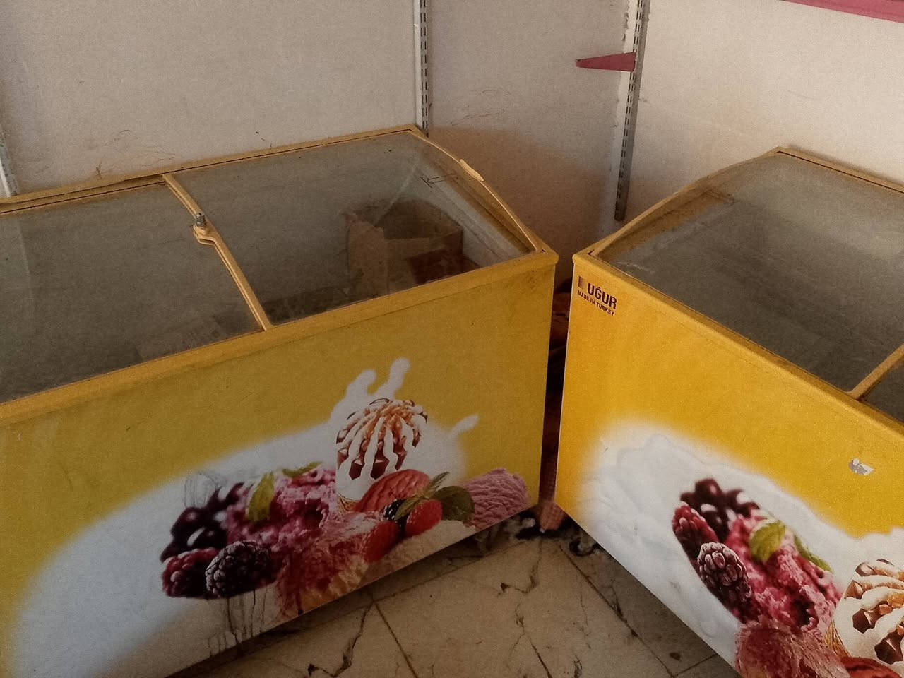 السلام عليكم عارضت للبيع شغالات كلشي مابيهن للاستفسار الاتصال على الرقم *********** غير متواجد على الفيس
