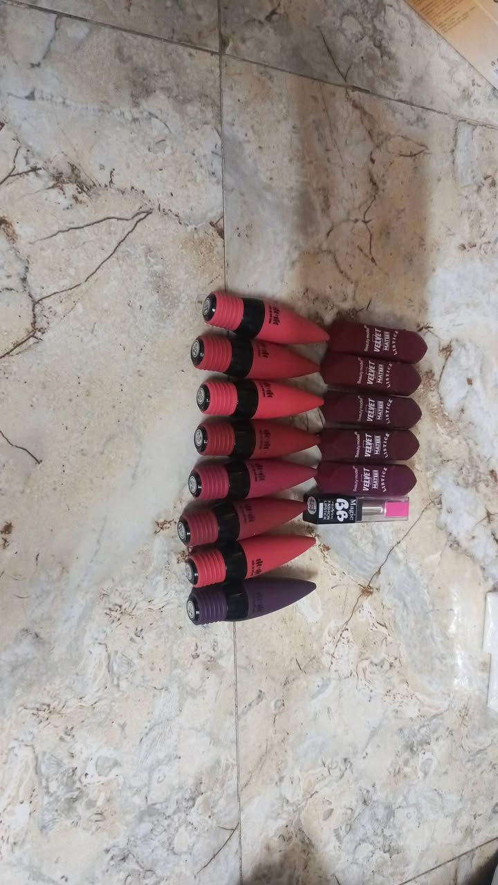 مكياج 280قطعة ب100واصل


**إذا كنت صاحب هذا الإعلان وتريد حذفه لأي سبب، رجاءا أرسل رسالة إلى الدعم الفني**