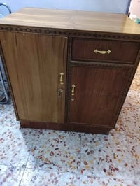 بوفيه • أثاث • خزانة