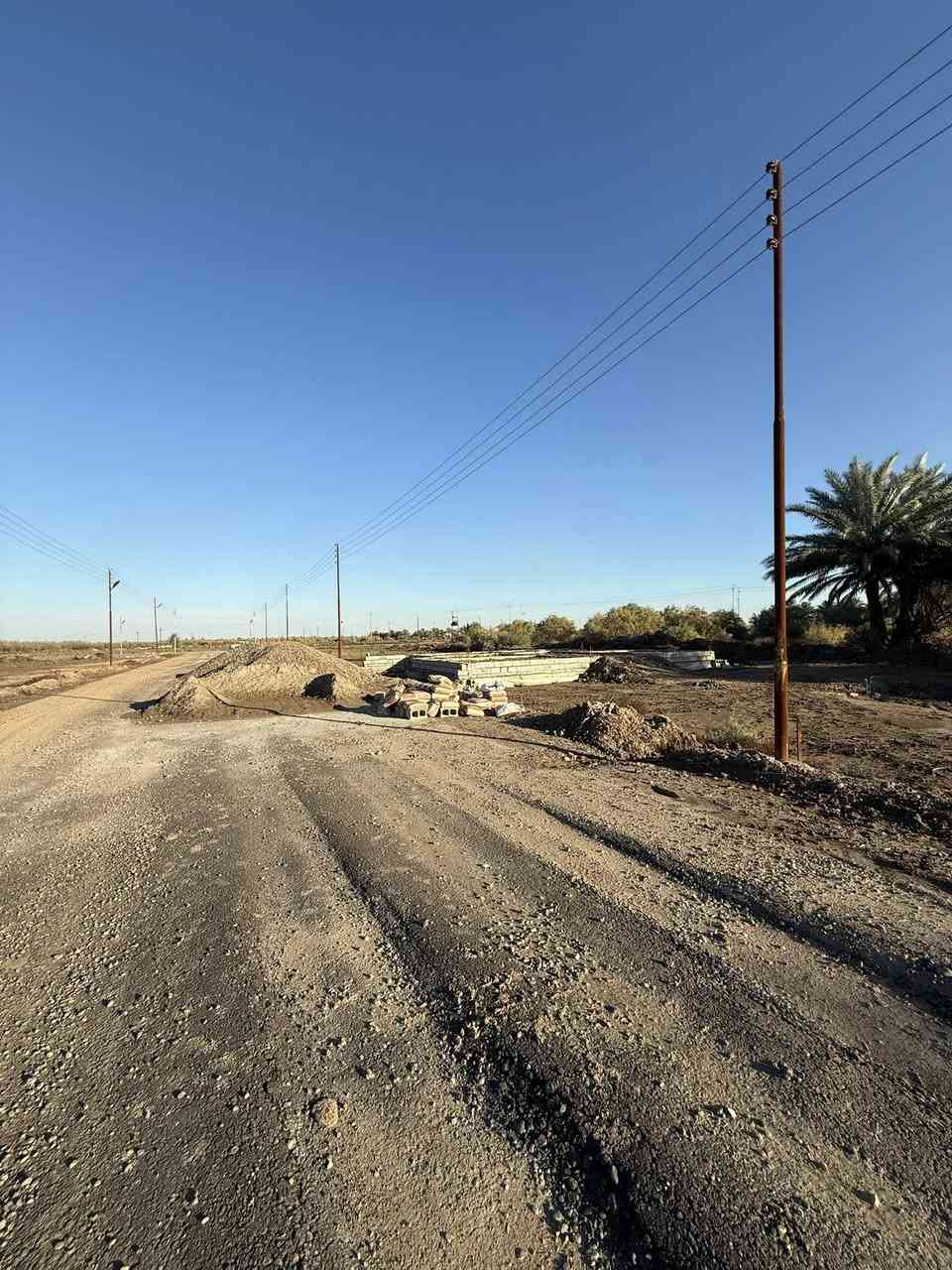 للبيع قطع اراضي بأسعار تنافسية 💥
(((مجمع _جوهرة الدجيل )))

 يوجد لدينا قطع اراضي سكنيه ملك صرف زراعي سند 25
في مدينة الدجيل بمساحات مختلفة تبدأ منـ 

المساحة: 100م²  

المساحة: 200م² 

المساحة: 300م² 

المساحة: 400م² 

‼️المساحات المطلوبه حسب رغبة المشتري  

🔴-المساحة: 200م²
واجهه _____12 ونص
نزال_____16مٰ
🛑-المساحة : 200م
واجهه______10م
نزال______20م
شارع رئيسي تجاري عرض _14 مـتر 

‏(( Services ــــــــــــــــــــ خدمات الارض))
1_مــــــــاء 
2_تــصـريف مياة صـحـي
3_كــهــربـاء
4_ أعمدة _ انـــاره
5_تبلــيـط  _ارصفــه

ــــــــــــــــــــــــــــــــــــــــ 
العنوان : الدجيل_فلكت الولايه _ شارع قصي بطيط ابوالغسل 
لاستفسار والاتصال على الاتصال 📞***********
ــــــــــــــــــــــــــــــــــــــــ
