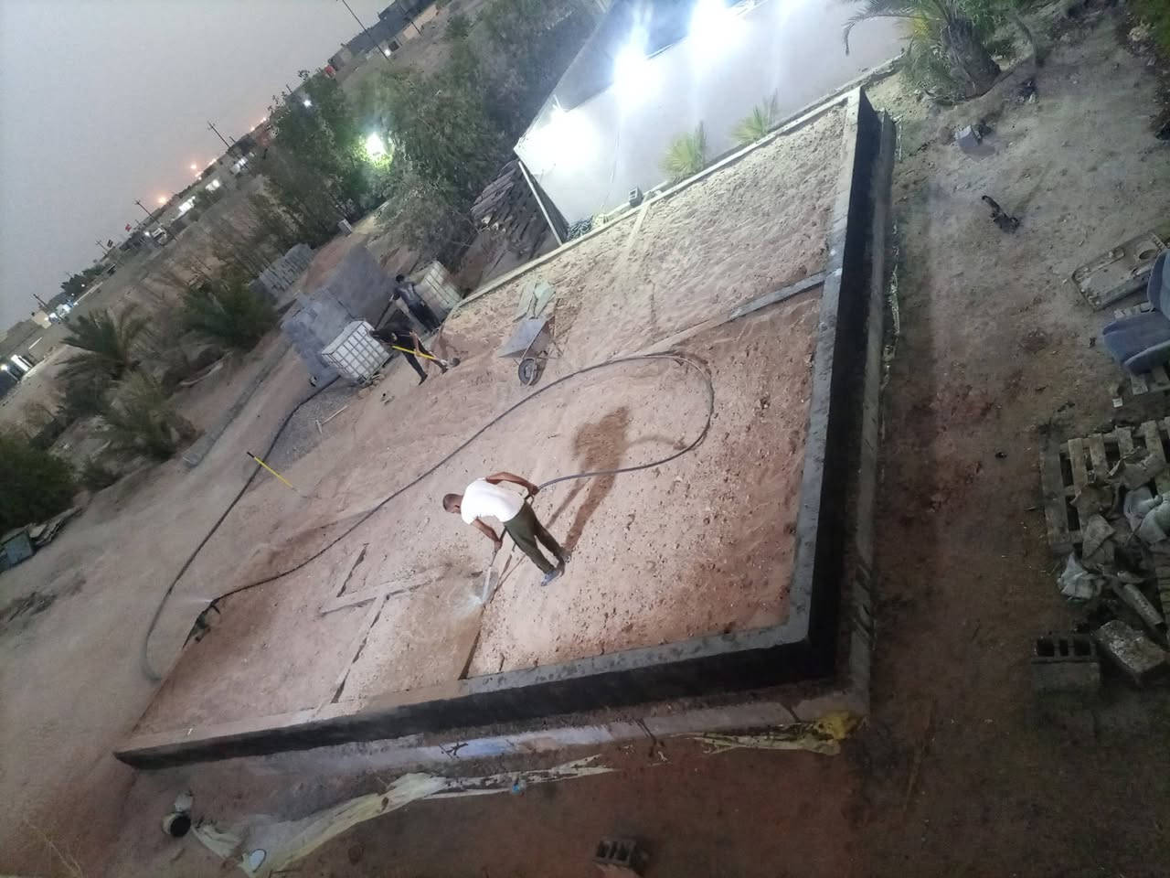 بناء وتسليم مفتاح 
جميع ترميمات البيوت كامله 
جميع الاصباغ ونثر واجهات. ***********
