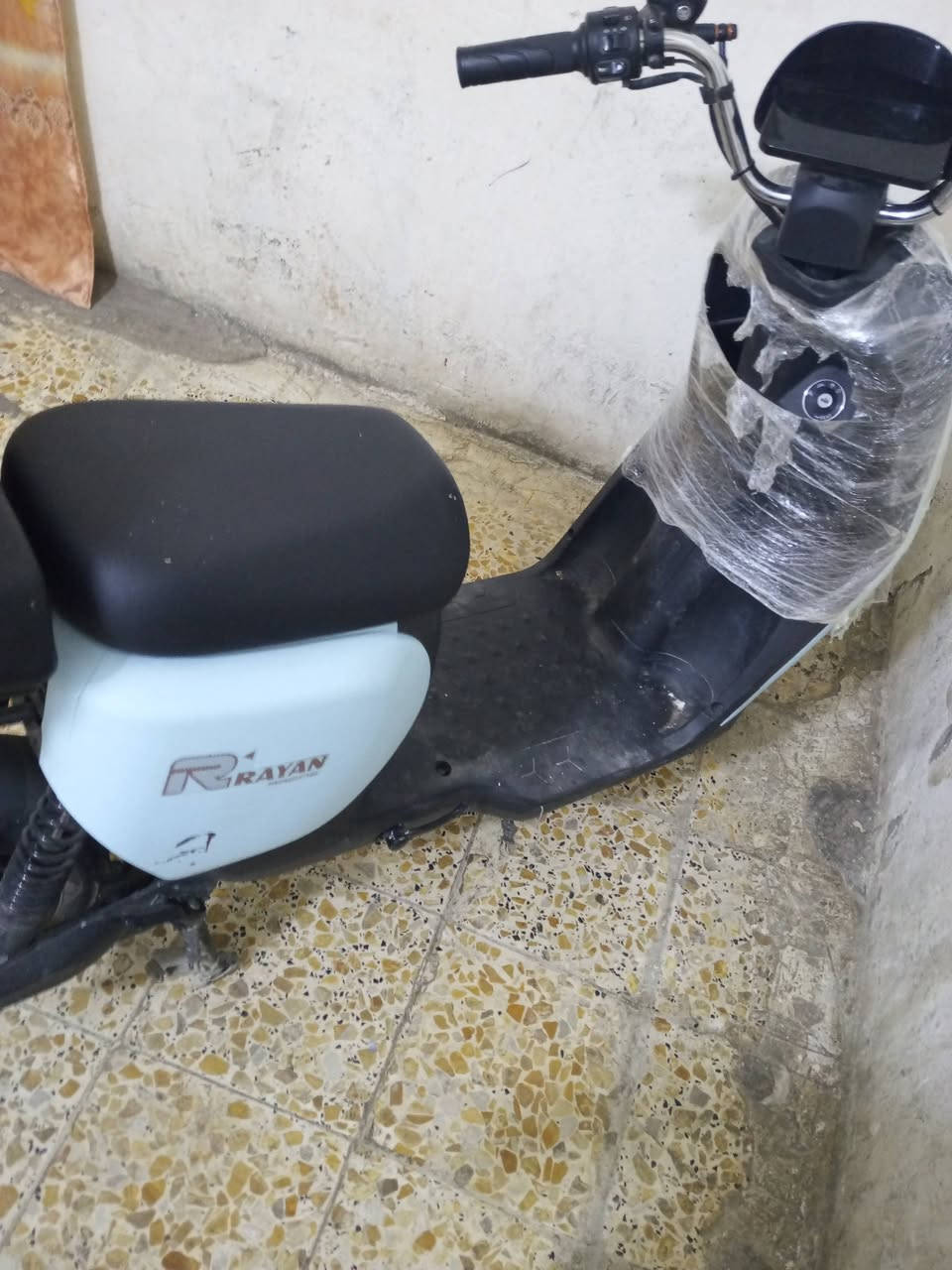 السلام عليكم دراجة للبيع ***********
