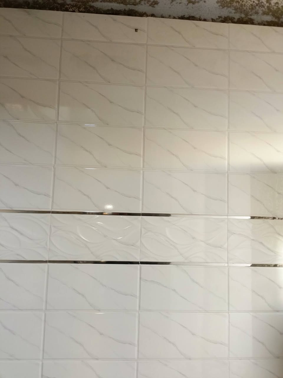 لسلام وعليكم شغلنا سيراميك ومرمر وارضي شرط شغل رقم واحد عليزر اسعار مناسبه للاستفسار ***********
*********** او خاص متفرغ حاليا
