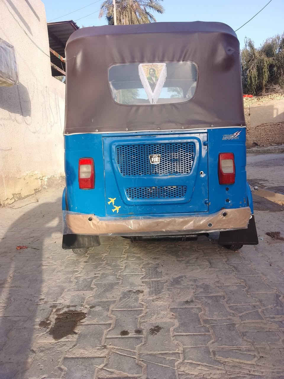 سلام عليكم شباب تكتك 22وعشرين
البيع كوم حديد فقط بس صوليات وكف بيهن الن مالنه خلك مدهر السعر 7وبيه مجال رقمي‏‪0782 612 3283‬‏
