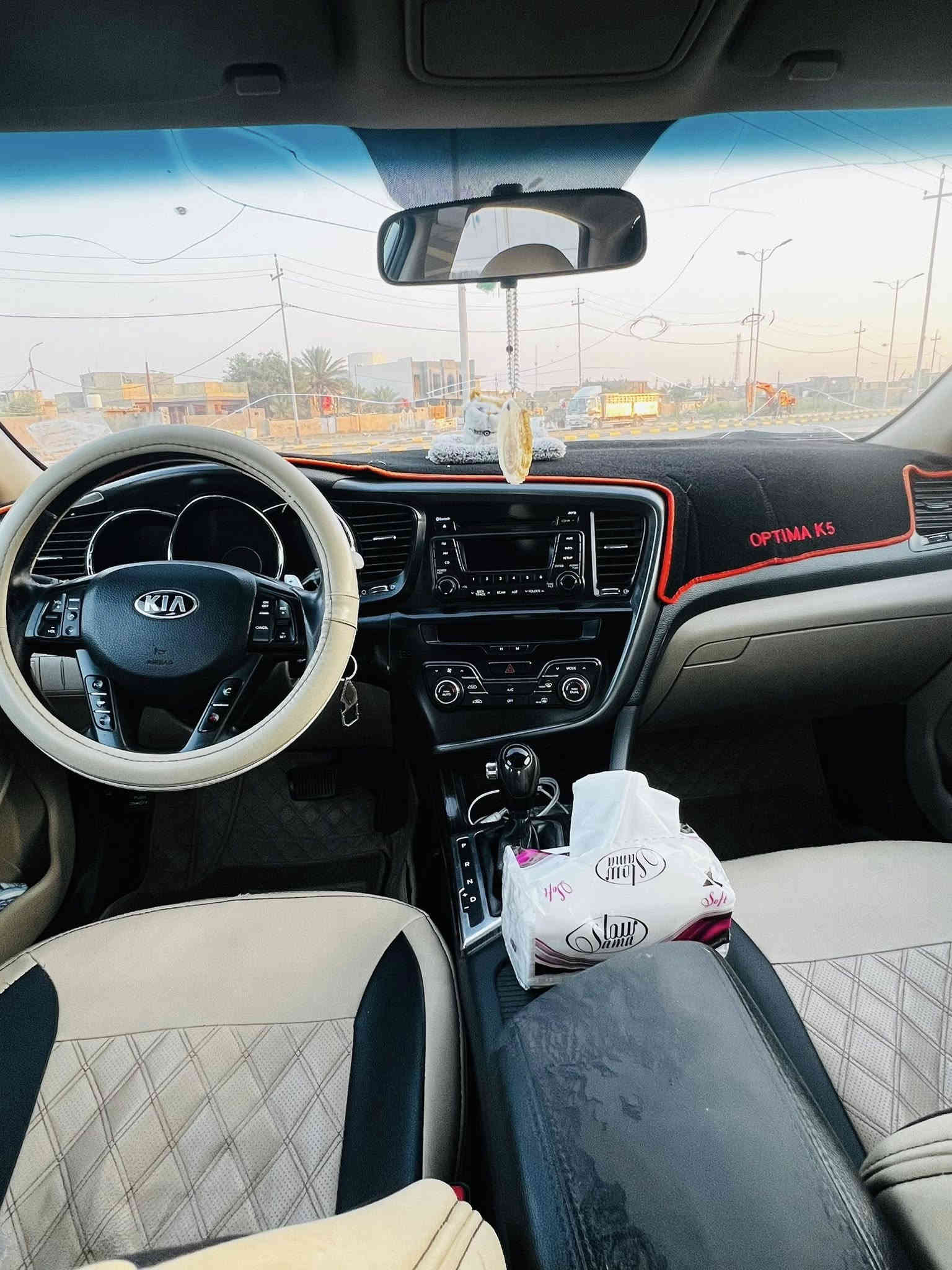 كيا اوبتما مؤديل 2014 رقم واسط مكينة 2000 كفاله عامه بارد بسيط فقط فول مواصفات عدى البصمة والبانوراما يدات نيكل داخل وخارج مثبت سرعه ايكو تقليل صرف الوقود شاشة تبريد حساس خلفي  
السياره عليه ادامه كامله جاهزه من كلشي السعر 145 وبيه مجال مكان سياره كوت / شيخ سعد الاستفسار انتصال ع ***********
