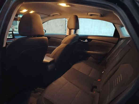 السلام عليكم سياره فورتي للبيع 2019 وارد أمريكي سعر 115 وبيه مجال ***********
