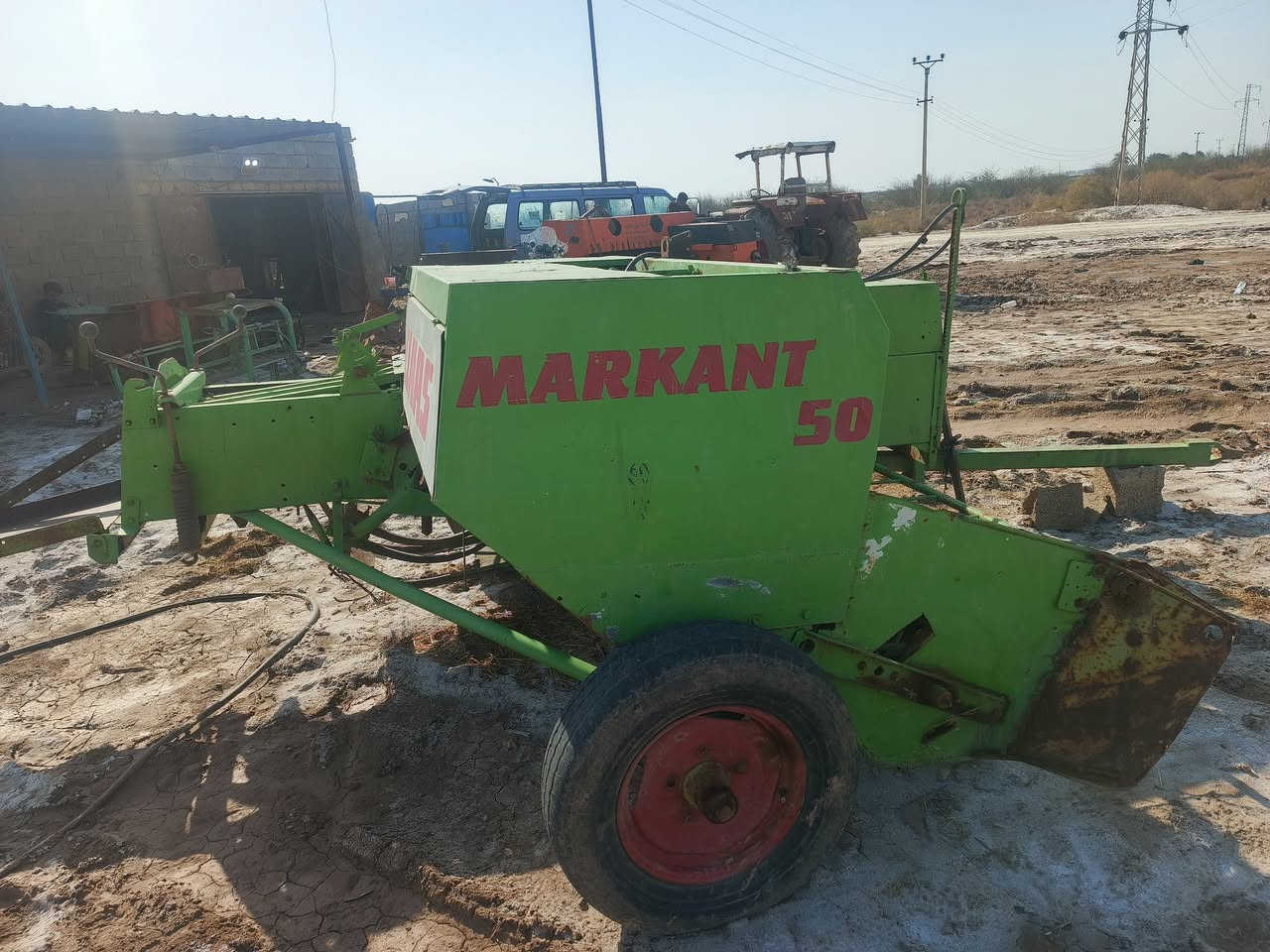 للبيع كابسة شغالة موديل مااعرفه نظيفه مكان واسط /كوت/دجيلي


**إذا كنت صاحب هذا الإعلان وتريد حذفه لأي سبب، رجاءا أرسل رسالة إلى الدعم الفني**