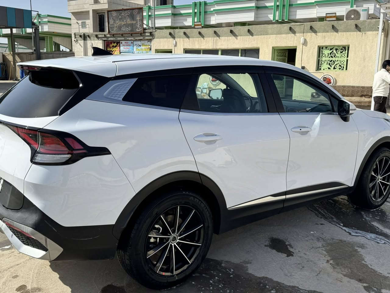 سلام عليكم 
سبورتج 23 بغداد تحويل مباشر 
مواصفات 
بصمه 
شاشه متصله 
نفطه عمياه 
رادرات 
كشنات جلد 
كشنات تدفه تبريد 
سعر 188
مكاني ناصريه
صوره حادث مرفقه 
***********
