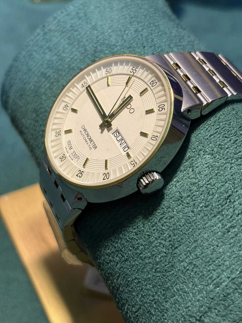 ميدو
موديل حديث 
جديدة غير مستخدم
اوتوماتيك 
اوبن باك كيس
قطر ٤٠


**إذا كنت صاحب هذا الإعلان وتريد حذفه لأي سبب، رجاءا أرسل رسالة إلى الدعم الفني**