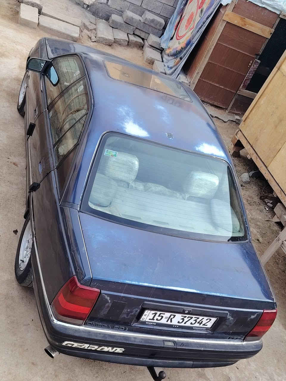 اوبل اوميكه للبيع موديل 91سياره حلوه خارج وداخل مكينه الفين جديده مال حاويه صدره خلفي وامامي جديد قبل سبوع شاده سعر 30 قفل بدون معامله خابرني تحويل ثاني يوم سياره جاهزه من كلشي اطلع وين يعجبك  *********** مكان السياره الرمادي
