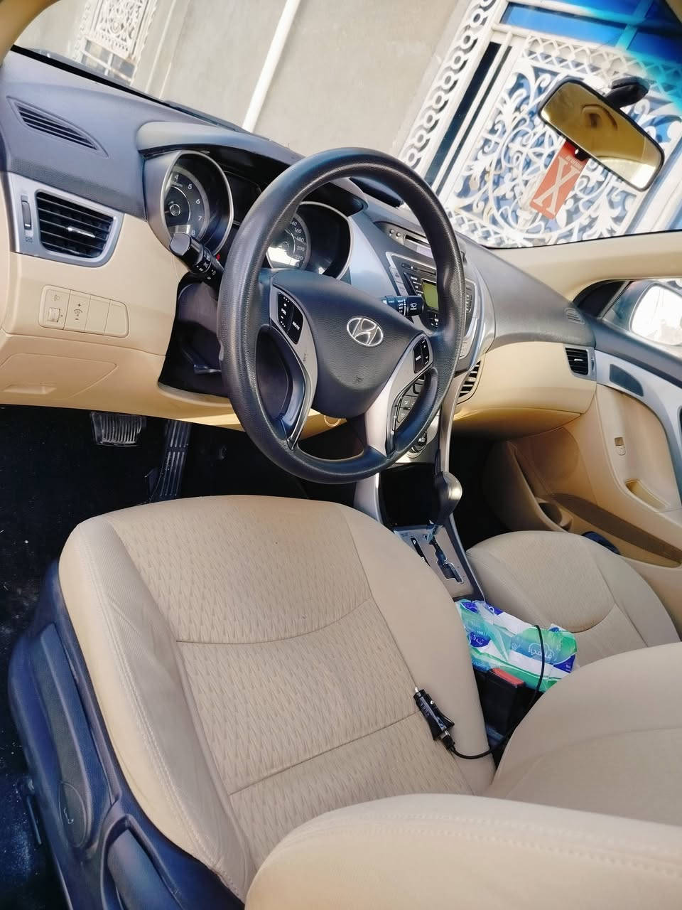 سلام عليكم الانترا للبيع
موديل14 
نص مواصفات 
رقم بغداد انكليزي 
بيها اربع قطع 
سعر107وبيها مجال 
مكان نجف
***********
