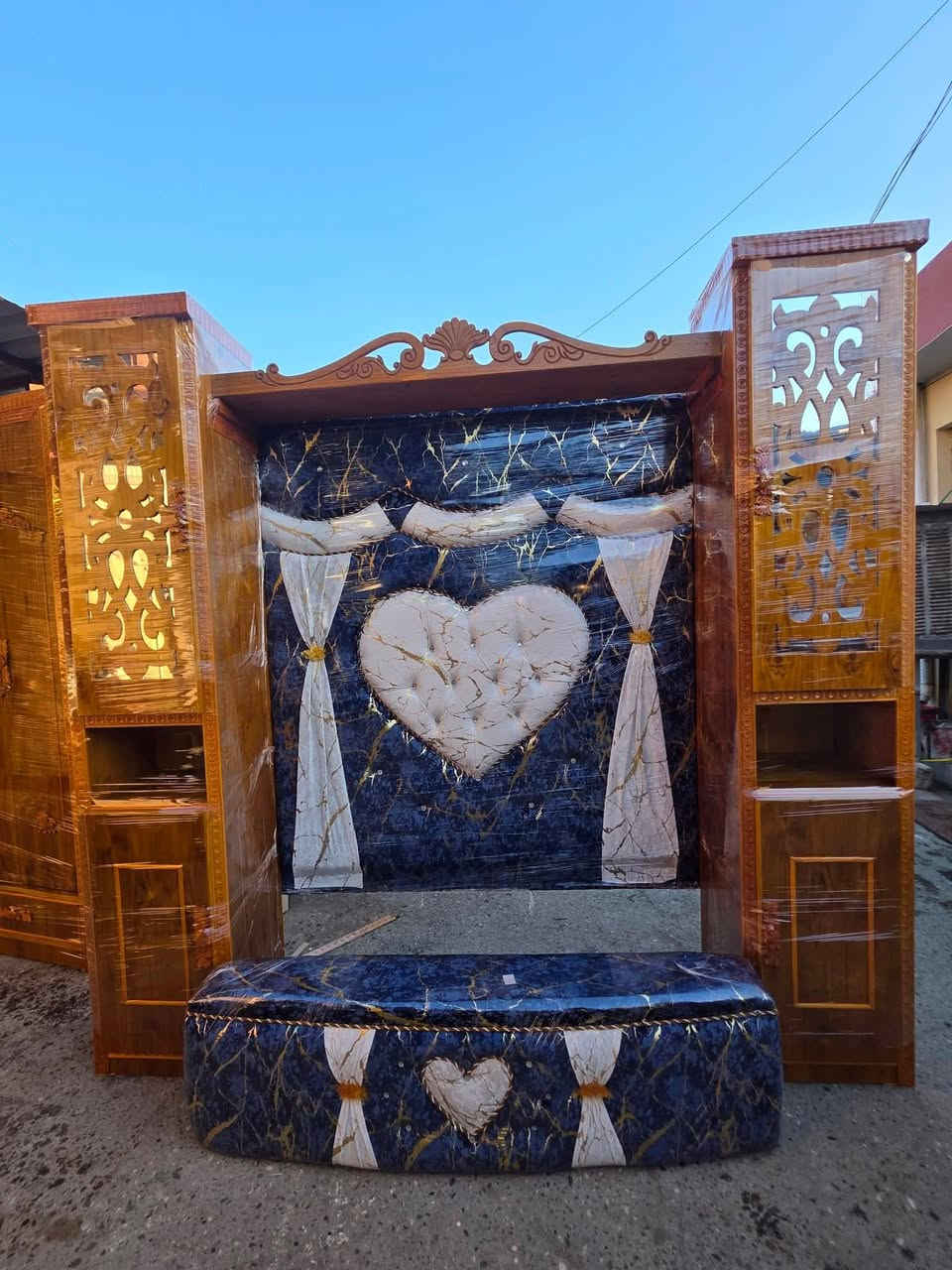 غرفه 5 ابواب. ابراج ملحق جديدها صاج 5مليم شرط نقش زان يدات زان دنكه زان السعر 850 الف قفل 🔒 عليه عرض خاص فتره محدوده عنوان موصل باب جديد داخل ساحة نادي الفتوه الرياضي مقابل افران السيد *********** اسيا *********** رجأ الما يشتري لا يخابر اقساط ماعندي السعر ثابت بدون معامله..رجا
