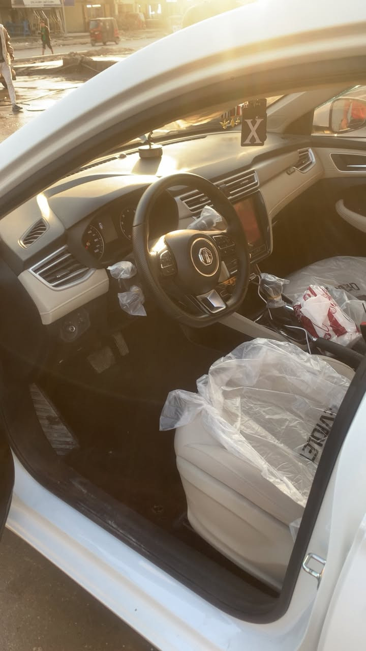 السلام عليكم MG5 ستندر موديل2025
المواصفات 
تحكم ستيرن جهتين
2شاشه ابل كار بلي
اشاير بلمري
3حساس ضغط اطارت
4ايرباك جهتين
5 محرك 1500 تنفس طبيعي
6لايتات زينون
7 نضام ترحيب
السياره مكفوله كفاله عامه عده تكحيل بلدعاميه فقط السعر 110 وبيها مجال حك الجيه


**إذا كنت صاحب هذا الإعلان وتريد حذفه لأي سبب، رجاءا أرسل رسالة إلى الدعم الفني**