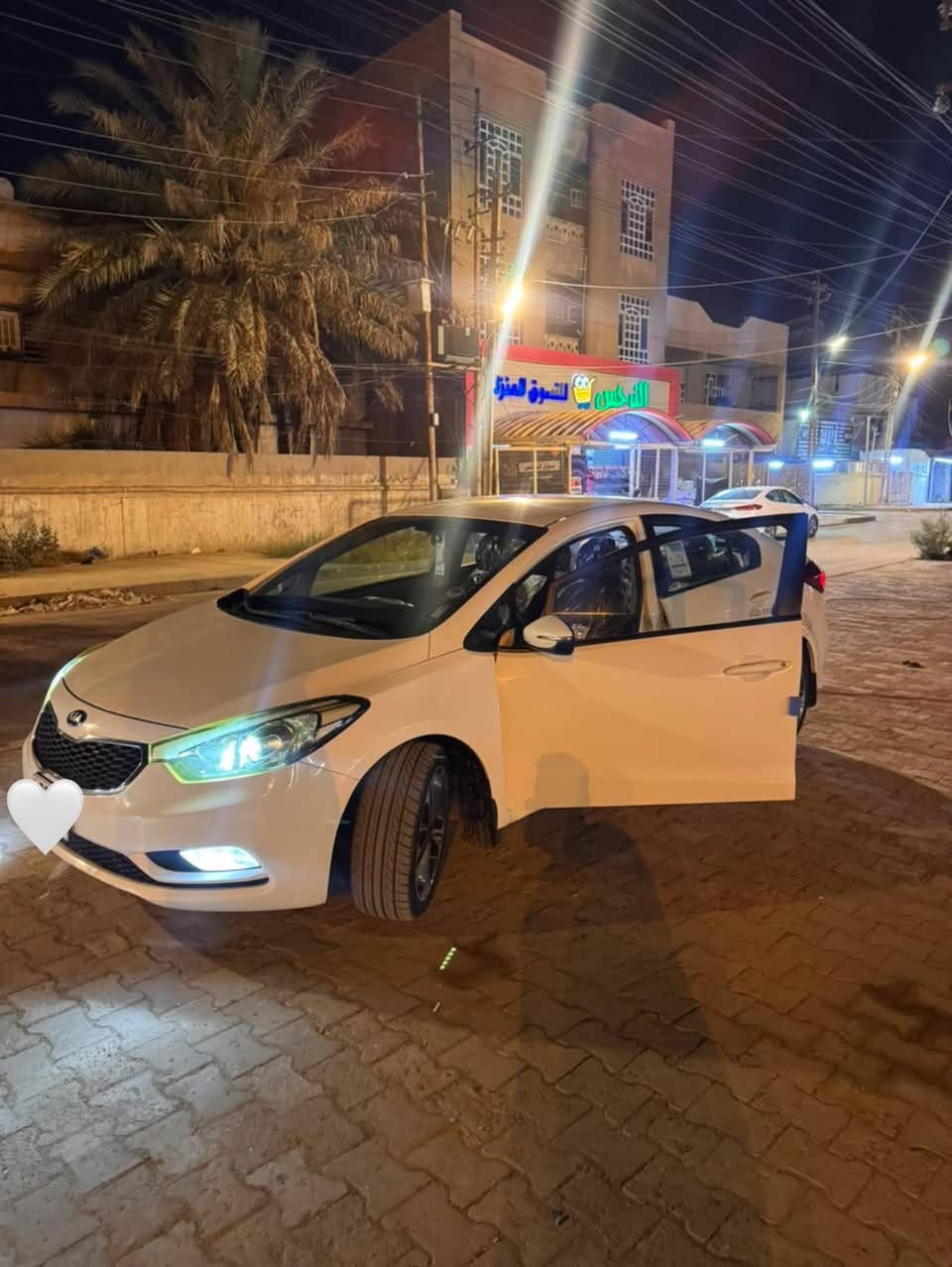 للبيع سيراتو 2014 خليجي محرك 1600
السياره نظيفه كفاله من الصبغ بيها بارد بسيط موضح بالسونار ماشيه ١٤٥ الف كيلو 
رقم اربيل جديد هزه جديده رقم جديد سنويه تنتهي ب٢٠٣١
عليه ادامه كامله صدر جديد مشط ستيرن جديد جامه جديده
للاستفسار الاتصال على  
السعر المطلوب ١١٠ ورقه 

***********
وشكراً
