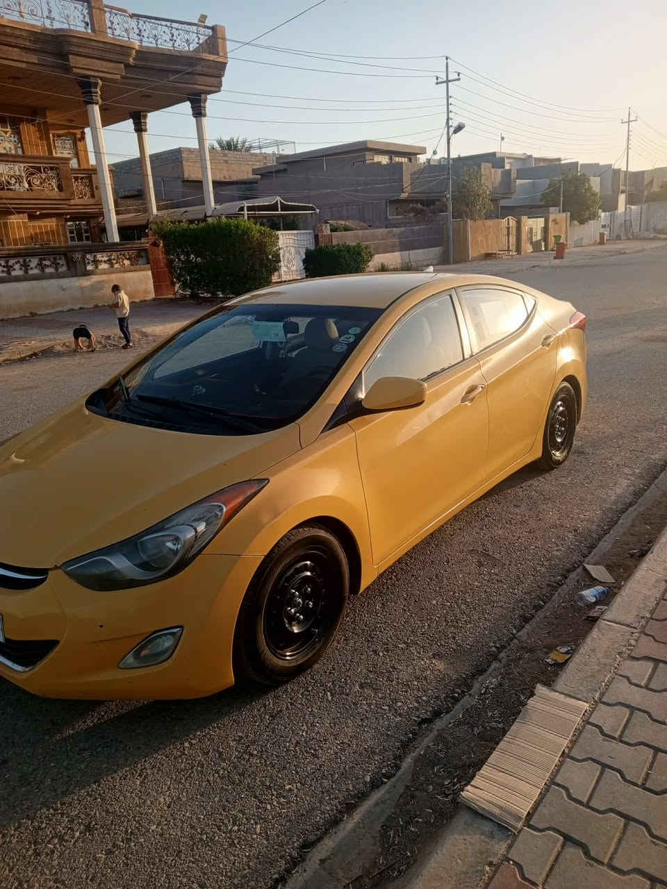 السلام عليكم
النترا موديل 2013وراد كندي ضرارها جامرلغ رقم بغداد 
بسمي تحويل مباشر مكاني ديالي المقدادية 100سعرها 
للاستفسار اكثر اتصال ع رقم ***********
