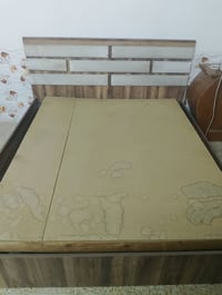 سرير • أسرة • غرفة نوم • أثاث منزلي • ديكور منزل