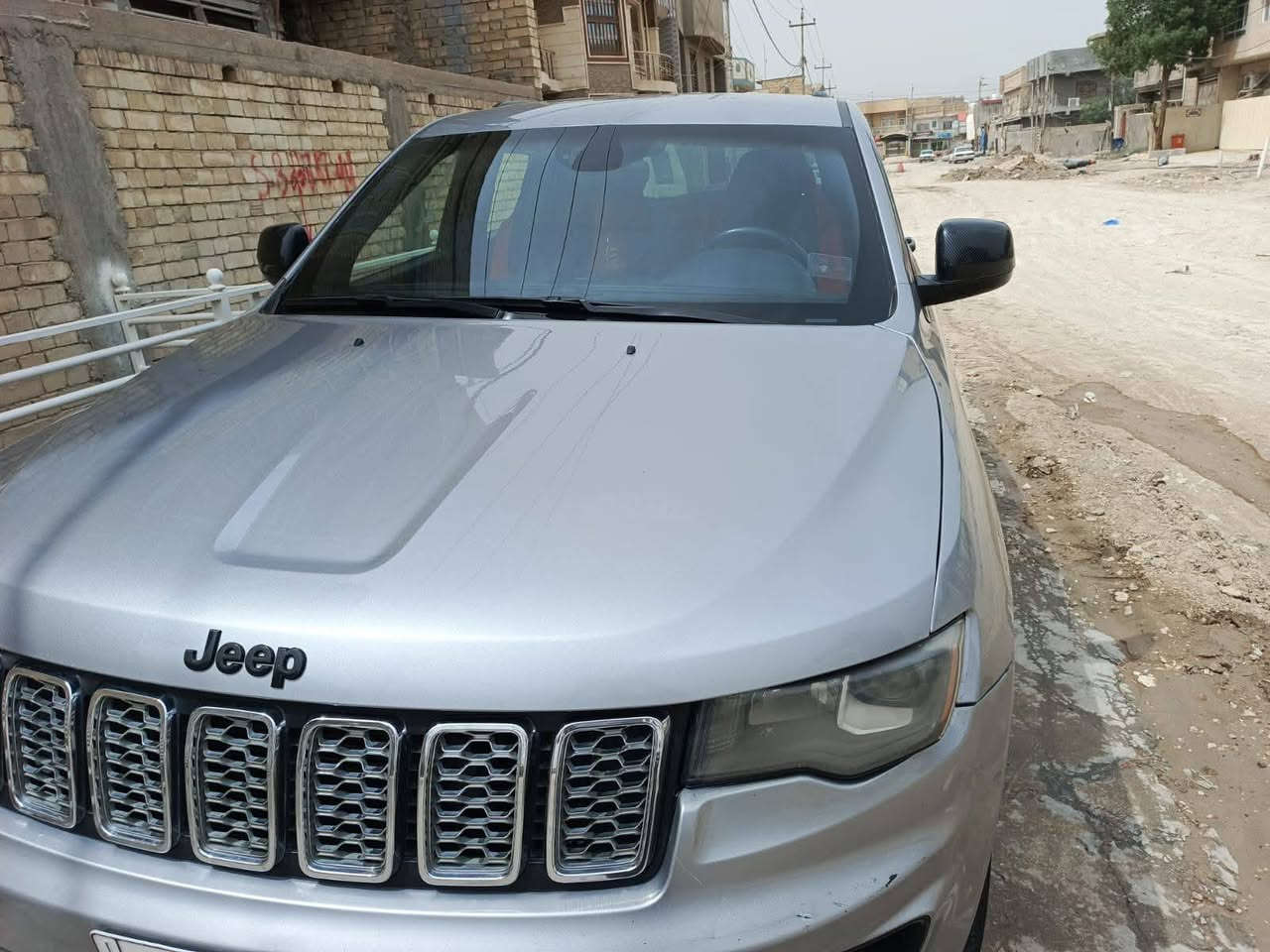 سلام عليكم جيب بلاك توب مواصفات معروفه السعر 185 موديل 18حادثه بسيط ومرفق مع سونار جديد بلاديه نظيفه كلش مضمومه لاستفسار  ***********
