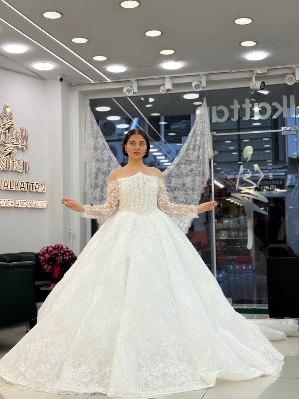 تألقي بفستان زفاف مصمم خصيصًا لك من أرقى الخامات والتصاميم الراقية. اكتشفي مجموعتنا المتميزة من فساتين الزفاف التي تجمع بين الأناقة والرقة والأصالة.
صممت بعناية فائقة من قبل أبرز المصممين في عالم الموضة، لتضفي لمسة من الجمال والفخامة على يومك الخاص.
‎اختاري التصميم الذي يعبر عن شخصيتك وأناقتك المتفردة. نوفر لك خيارات لا تُحصى من القصات والأقمشة الراقية لتكوني العروس الأكثر إشراقًا.
‎احجزي موعدك الآن واجعلي حفل زفافك حدثًا لا ينسى!


**إذا كنت صاحب هذا الإعلان وتريد حذفه لأي سبب، رجاءا أرسل رسالة إلى الدعم الفني**