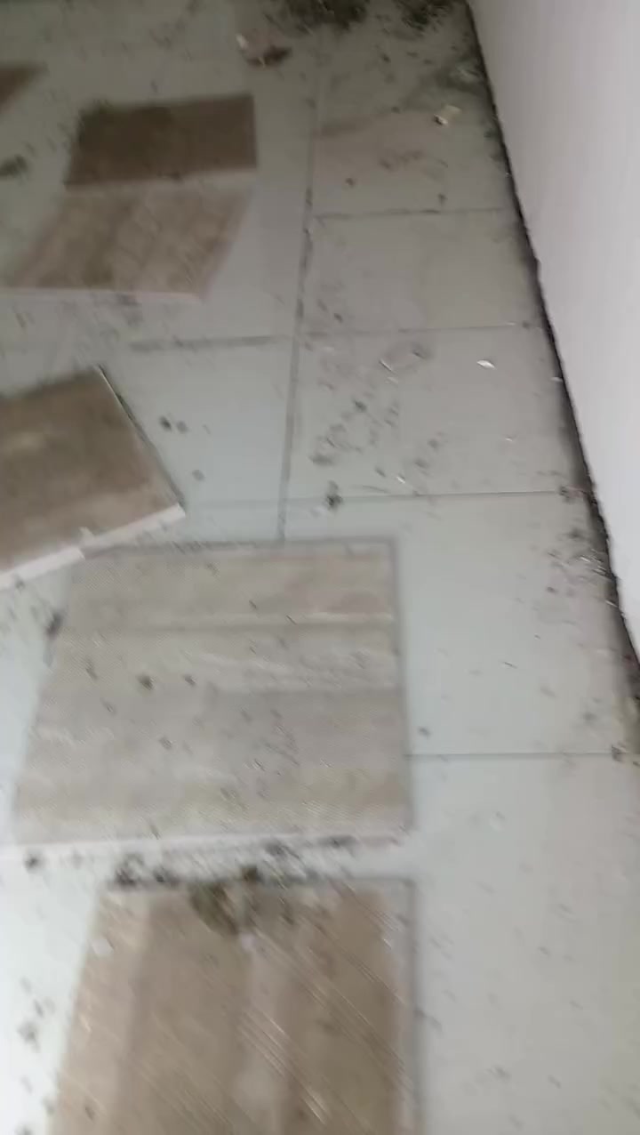 سلام عليكم موجود كادر سرميك درجه اوله ***********وتس وفون
