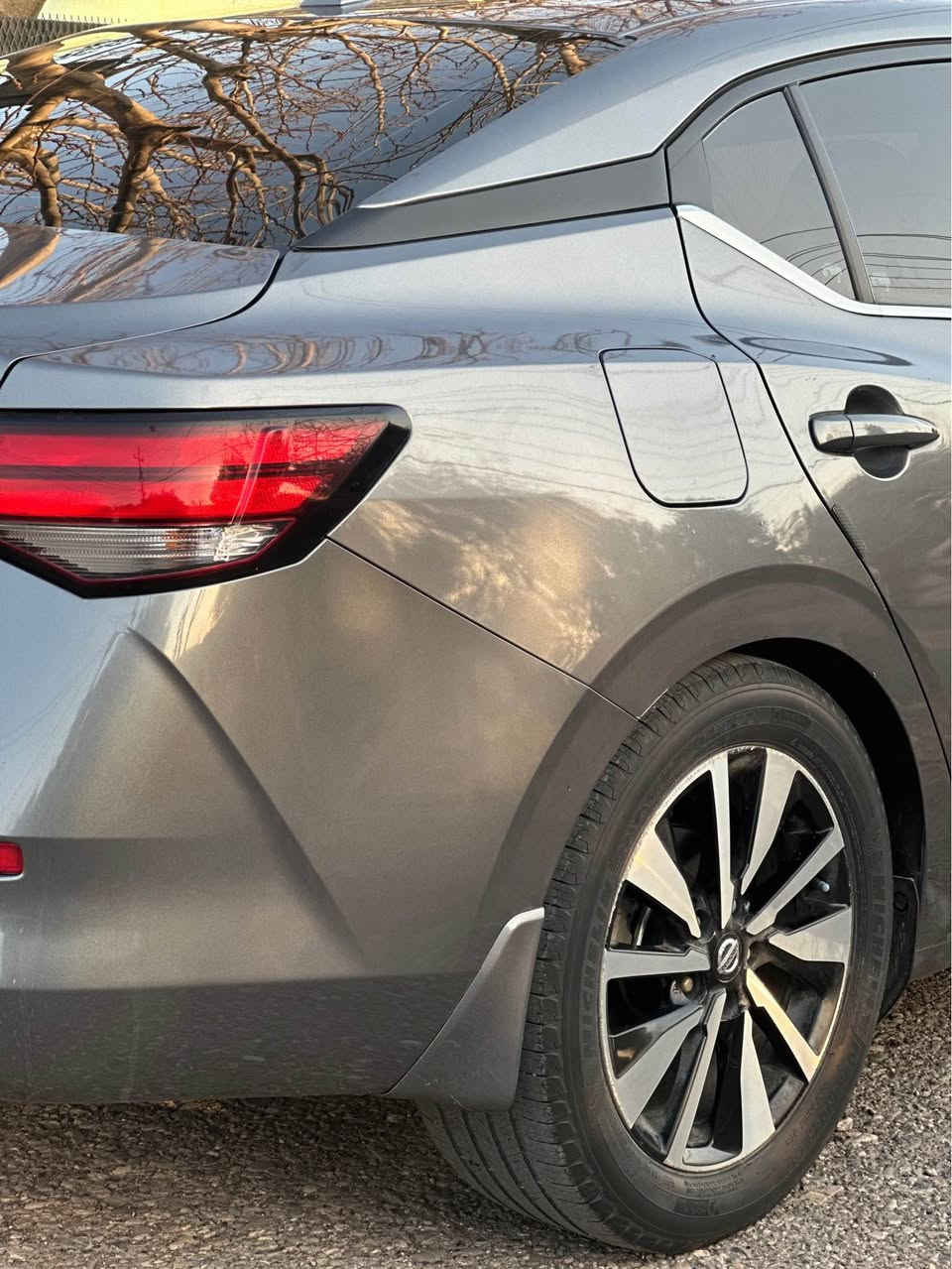 Nissan Sentra SV. 2023
نيسان سنترا 2023 
مكينه 2.0
دوش 4
موديل Sv
كوشنات الاماميه هيتار 
ستيران هيتار 
داخلي قيسي 
نظام eco
كشن كهربائي 
رادار امامي خلفي 
تحديد مسار 
بصمه 
فتحه سقف سلايت 
شاشه كاربلاي

رقم شاصي 3N1AB8CV4PY273546
ضرر خفيف جاملغ تبديل شركه 
وارد أمريكي ايرباك سستم
لون نفطي 
مرقمه دهوك / سنويه جديده / مرقمه قبل 6 اشهر 
تحويل شرط ثاني يوم 
كتاب جام اسود مخول من مرور دهوك 
بدون قص / بدون دواخل /ايرباك سستم 
الاستفسار اتصل عالارقام التاليه 
او مراسله الصفحه 
***********
*********** دهوك, العراق
