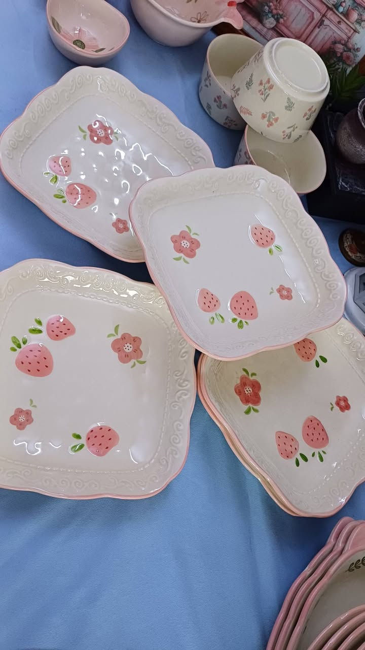 🥀🥀🥀 صحون بوهيمي مربعة تقديمية نقش بارز 
قياس ٢٠ سم تجنننن 
سعر القطعة ب٣٥٠٠ فقطط 
للحجز المراسلة على الخاص 
توصيل جميع محافظات العراق


**إذا كنت صاحب هذا الإعلان وتريد حذفه لأي سبب، رجاءا أرسل رسالة إلى الدعم الفني**