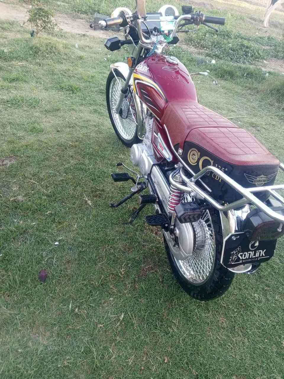 سلام عليكم شباب دراجه 2025 دراجه حلوه نضيفه محرك مكفول اوراق كامله خير من لله سعر 750 وبيهه مجال حك جيه


**إذا كنت صاحب هذا الإعلان وتريد حذفه لأي سبب، رجاءا أرسل رسالة إلى الدعم الفني**