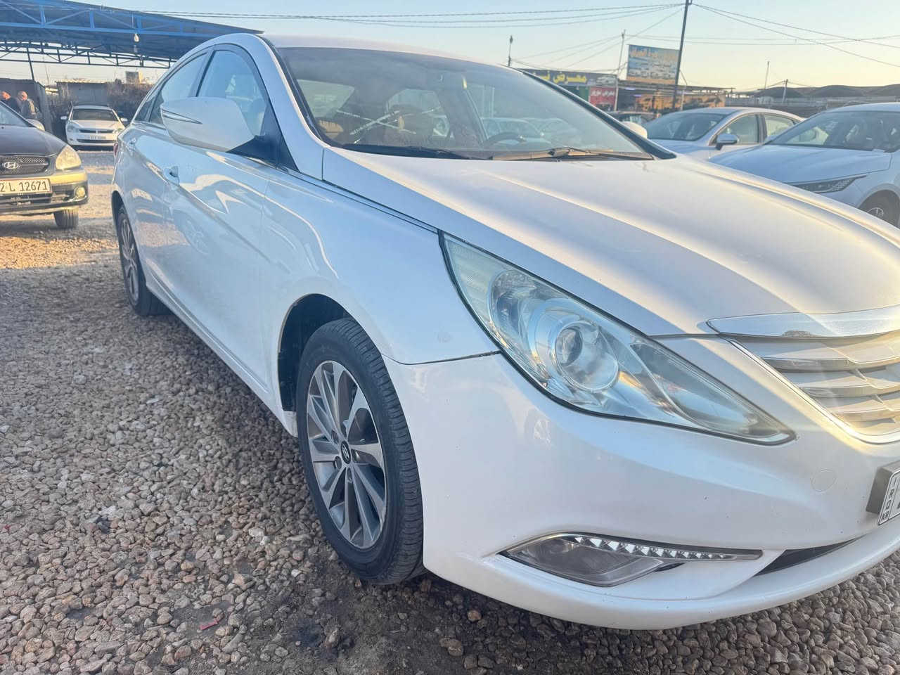 سوناتا موديل 2014 خليجي محرك 2400 دوش مكفولة من الضربة والصبغ بيها كارتات موضحة بالسونار ومرفق وية الصور السيارة جاهزة من كل شي موجودة بالديوانية رقم أربيل سنوية ورقم جديد السعر 131 وبيها مجال للاتصال *********** ديوانية, القادسية
