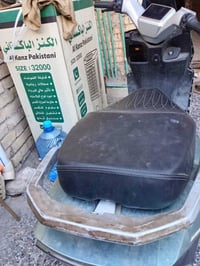 دراجه شحن للبيع بطاريات يقرن 12 يعني خلصانات قيم واخذ مكان سيديه   077...